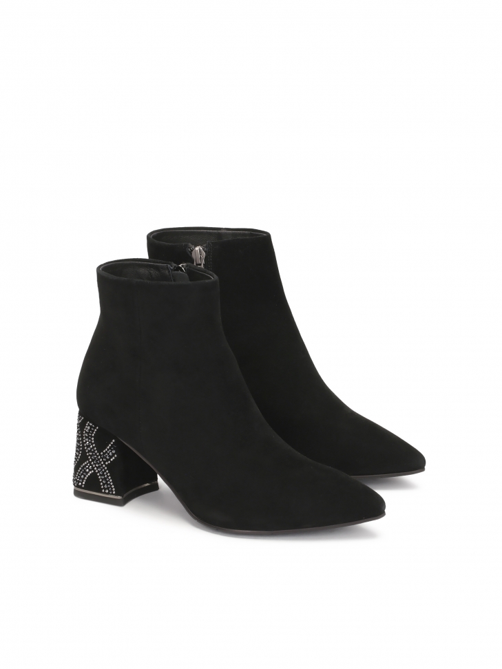 Suede black boots with an embellished heel