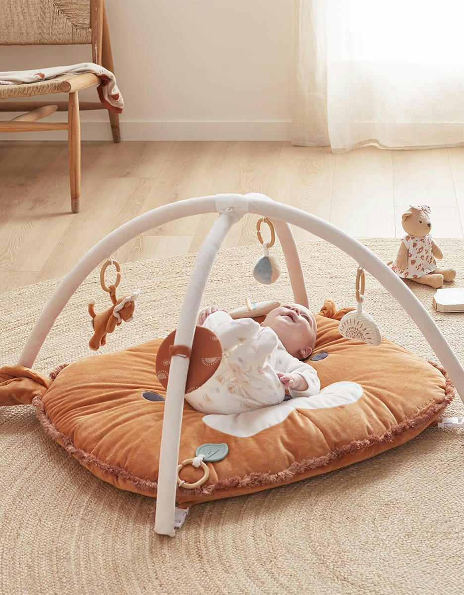 - Tapis d'éveil Babou en Veloudoux, caramel