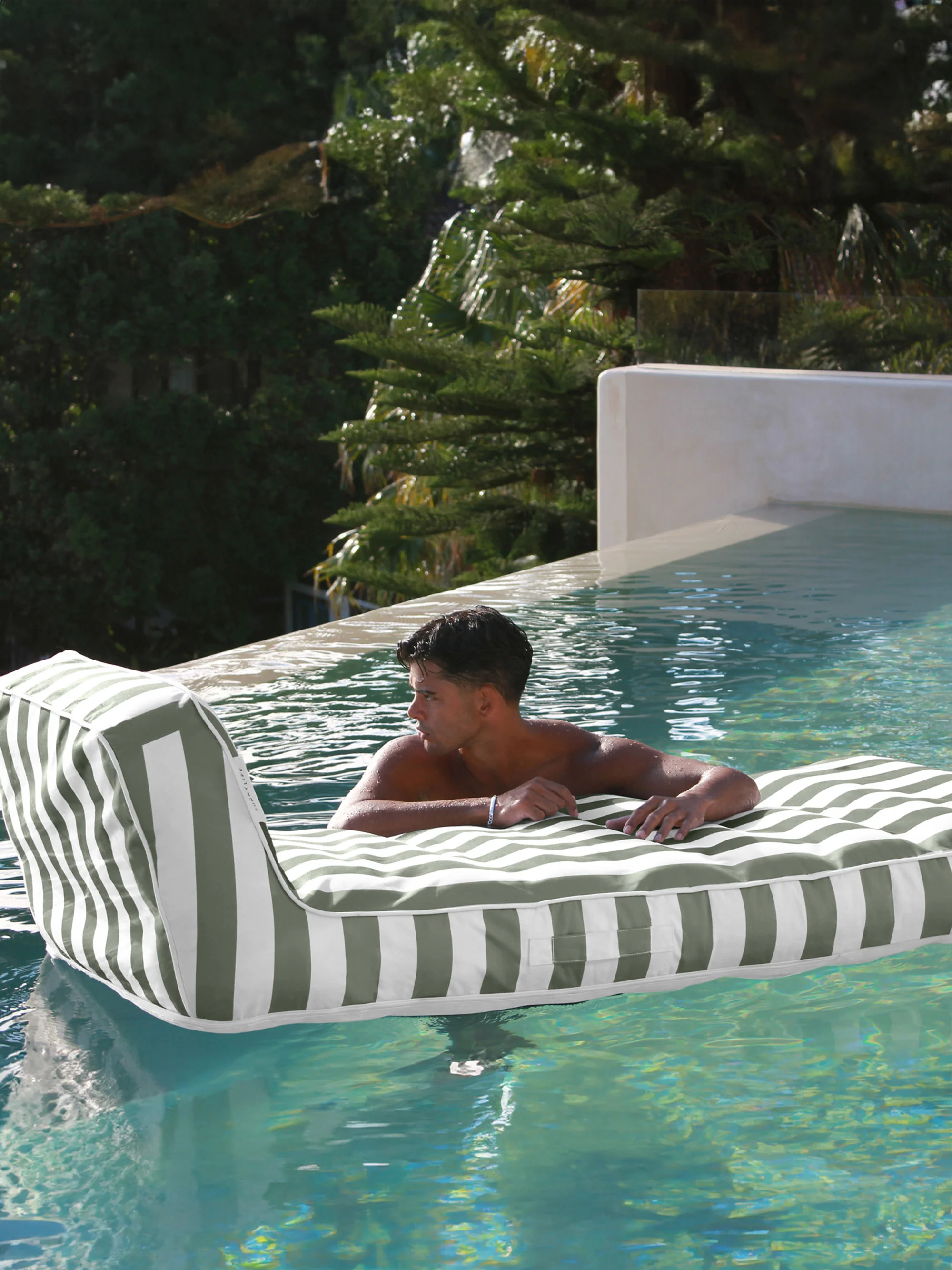 Pool- & Outdoor-Liege Luxe