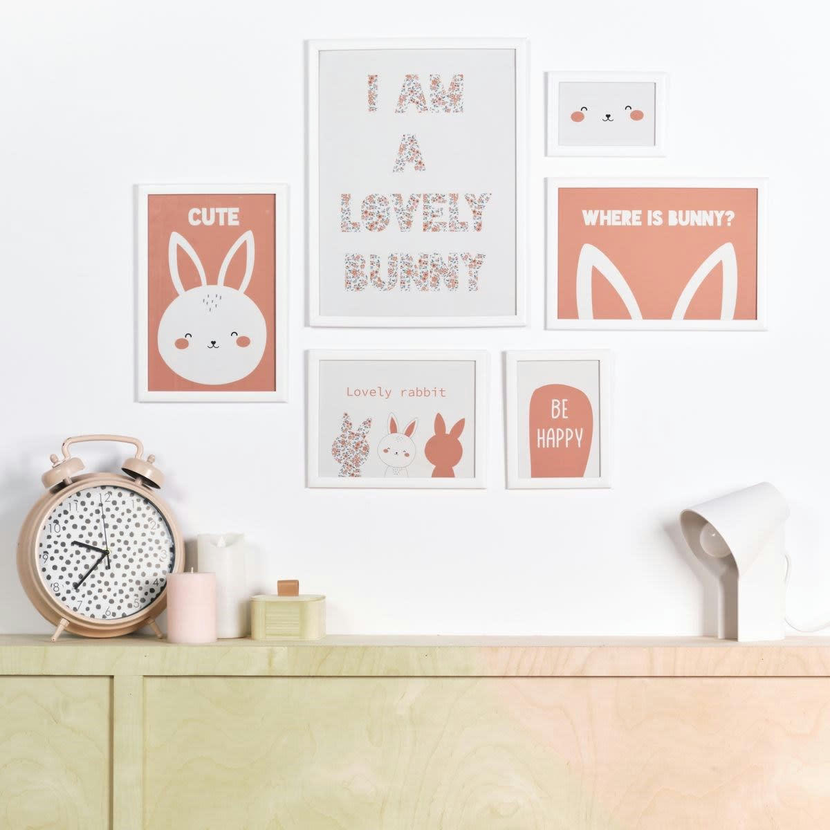 FUNNY LAPIN - Lot 6 de cadres photos en bois blanc 45x35x21