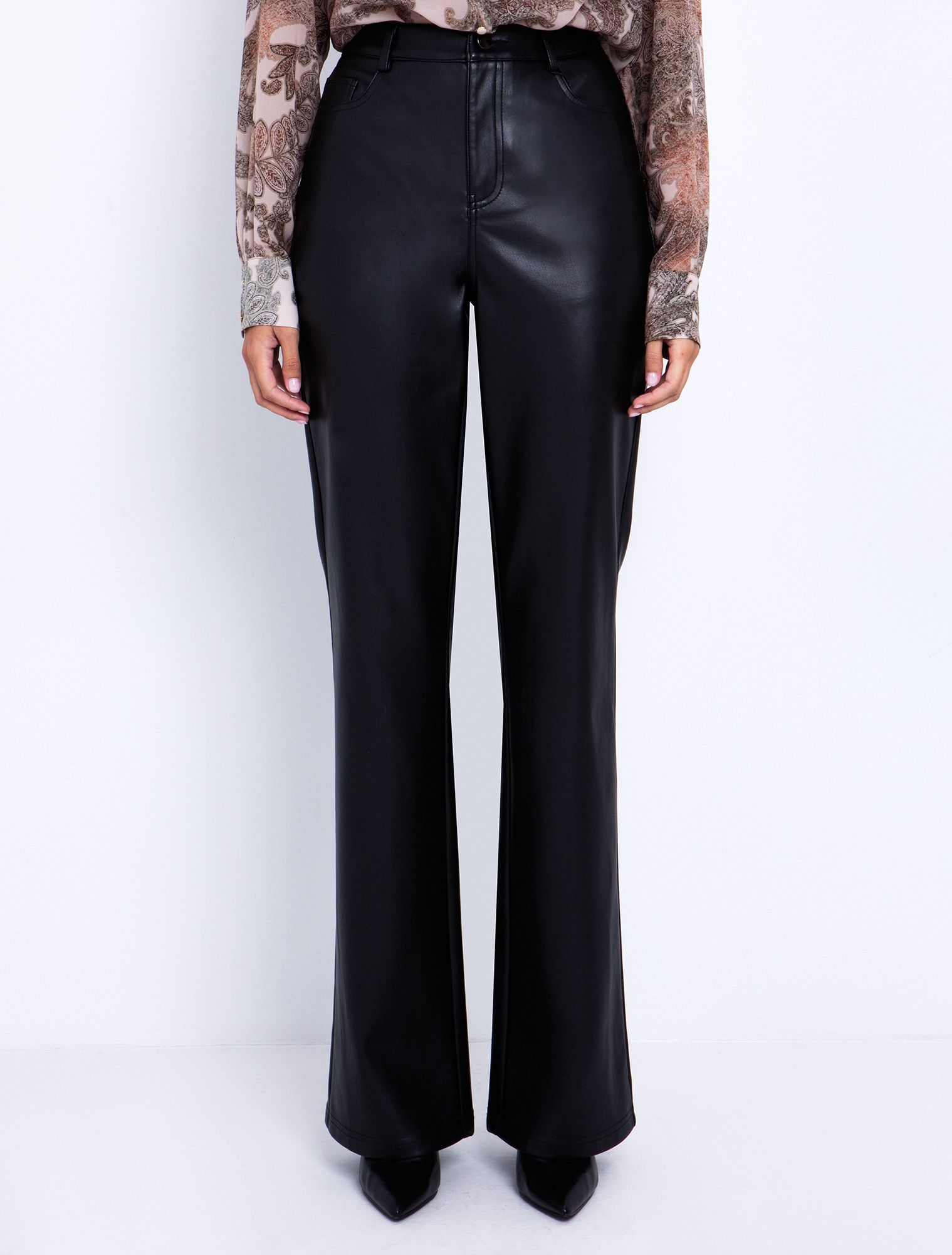 Flared παντελόνι σε όψη δέρματος
