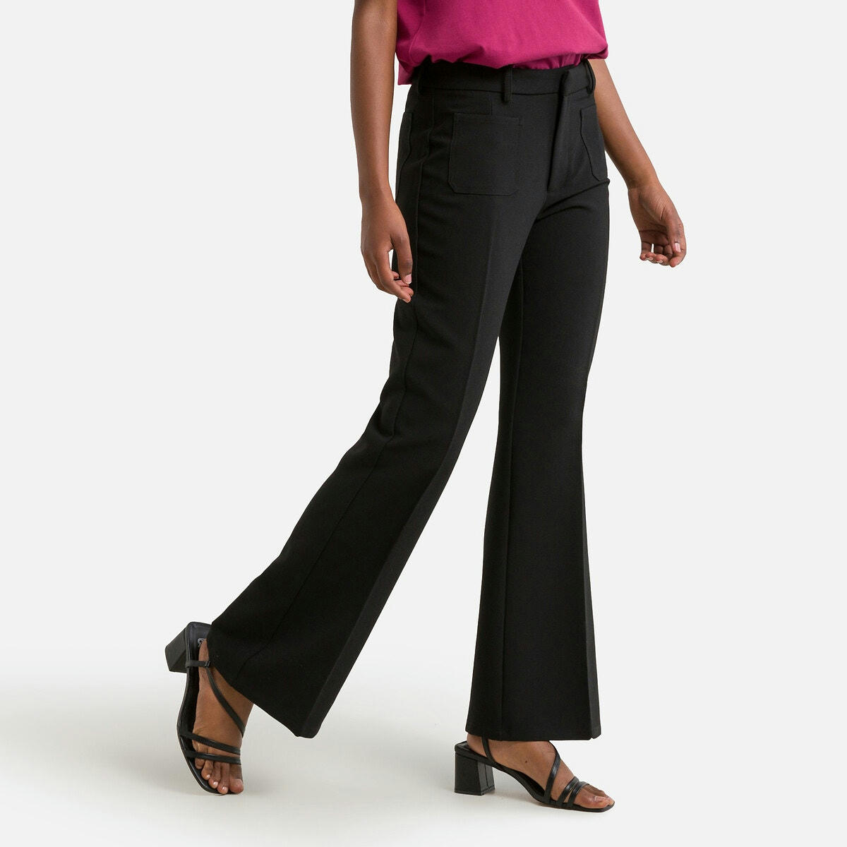 Pantalon flare à poches plaquées