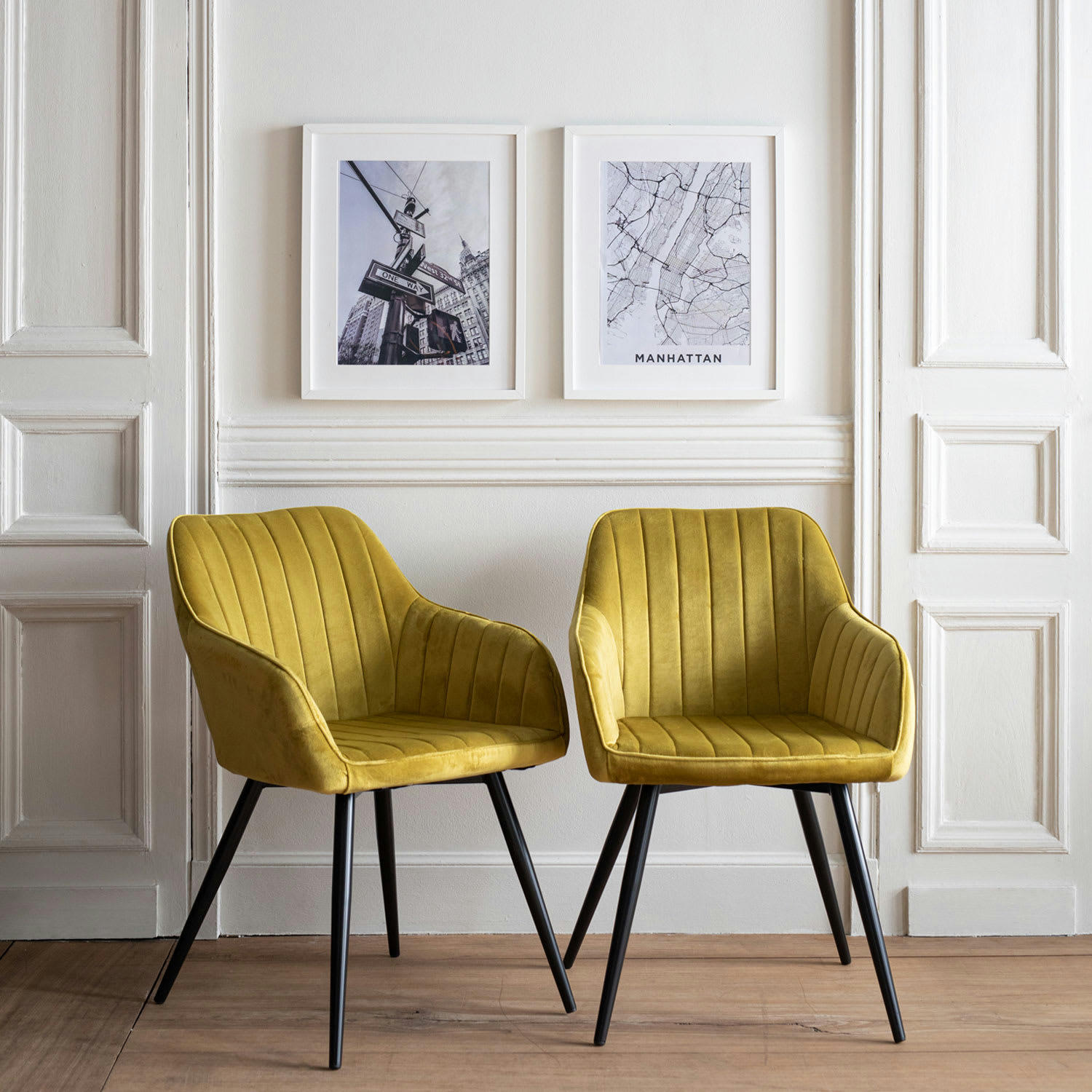 BERTILLE - Lot de 2 chaises vintage en velours moutarde