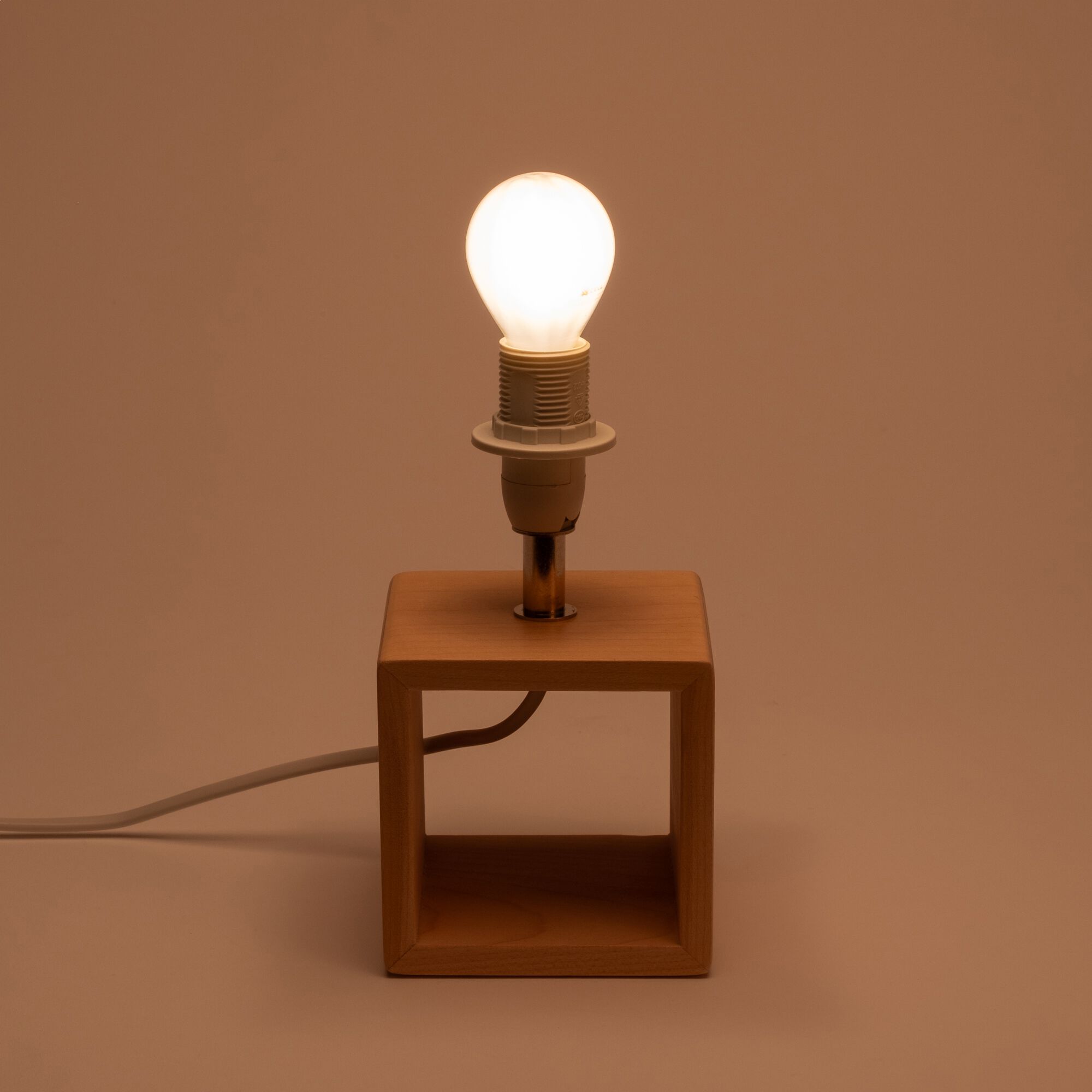 G45 - Ampoule LED culot E14en verre dépoli - blanc laiteux