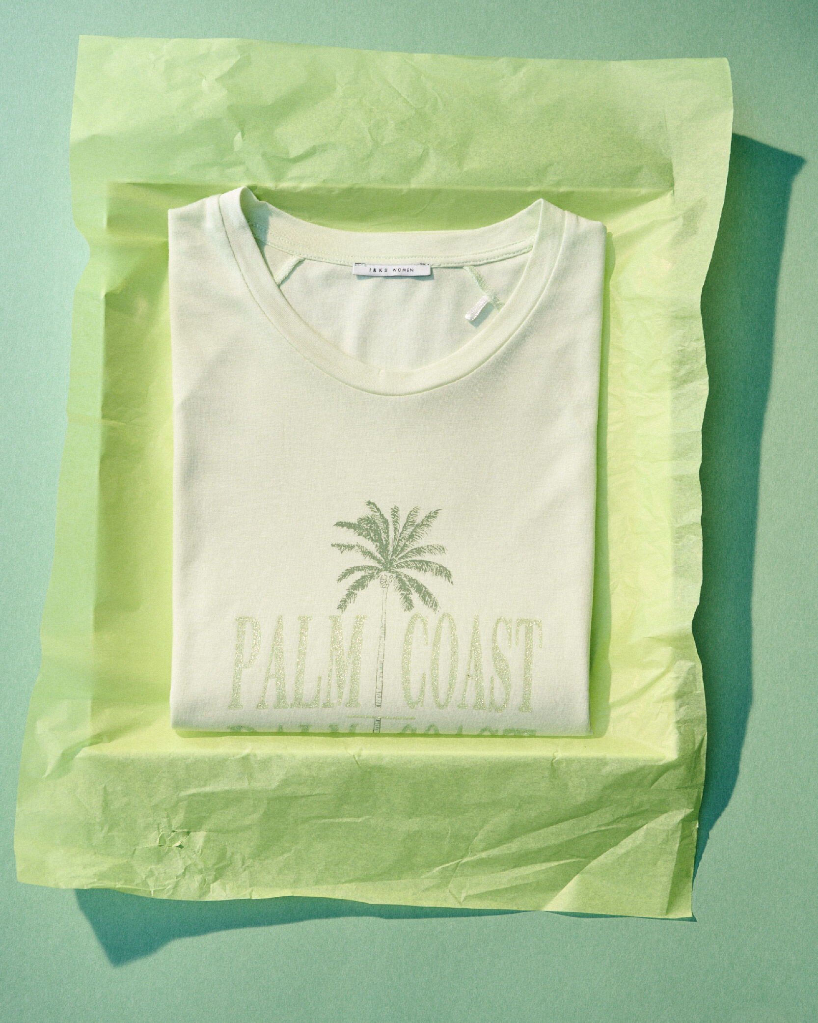 Tee-shirt vert visuels palmiers et message pailleté Femme