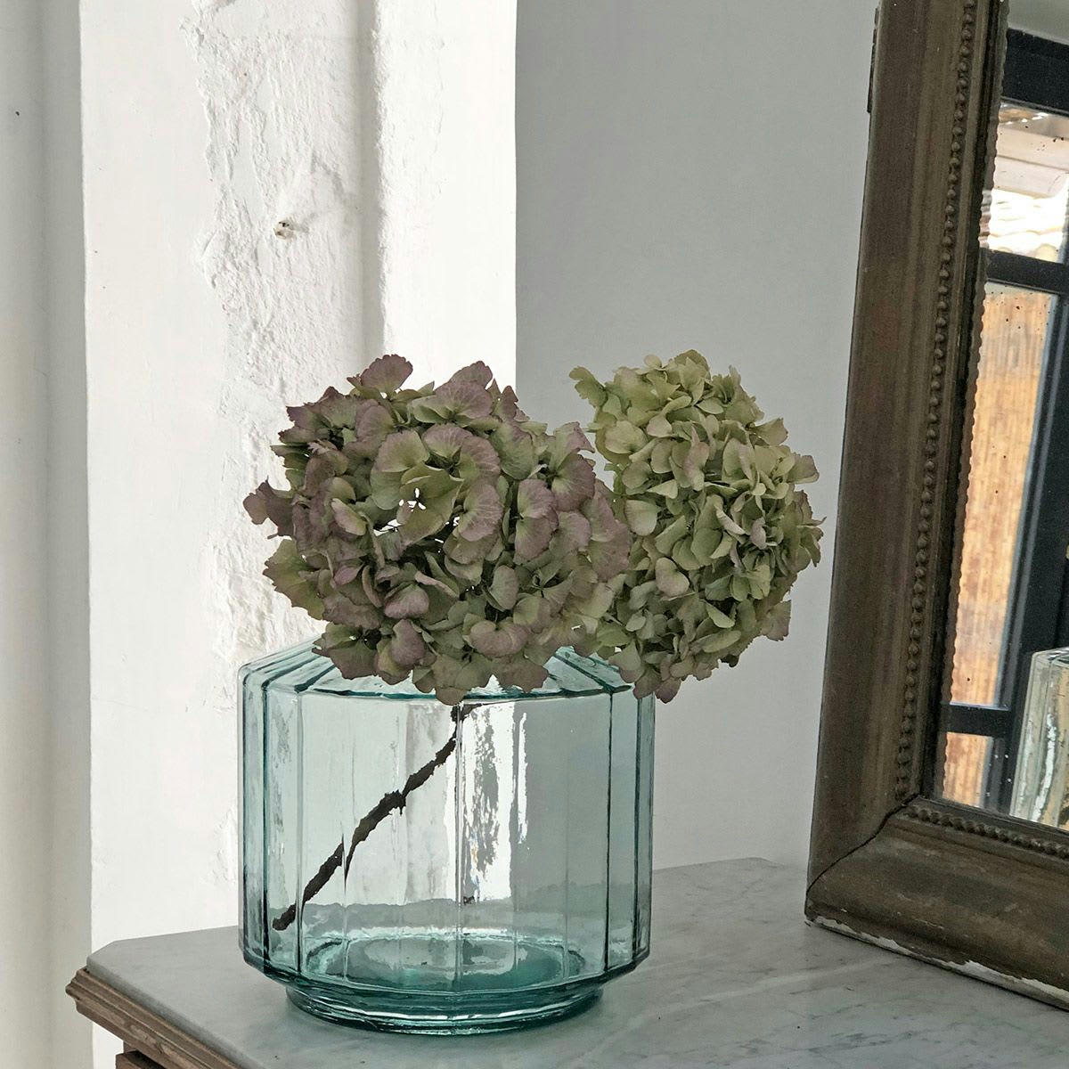 - Vase façon bonbonnière facetté