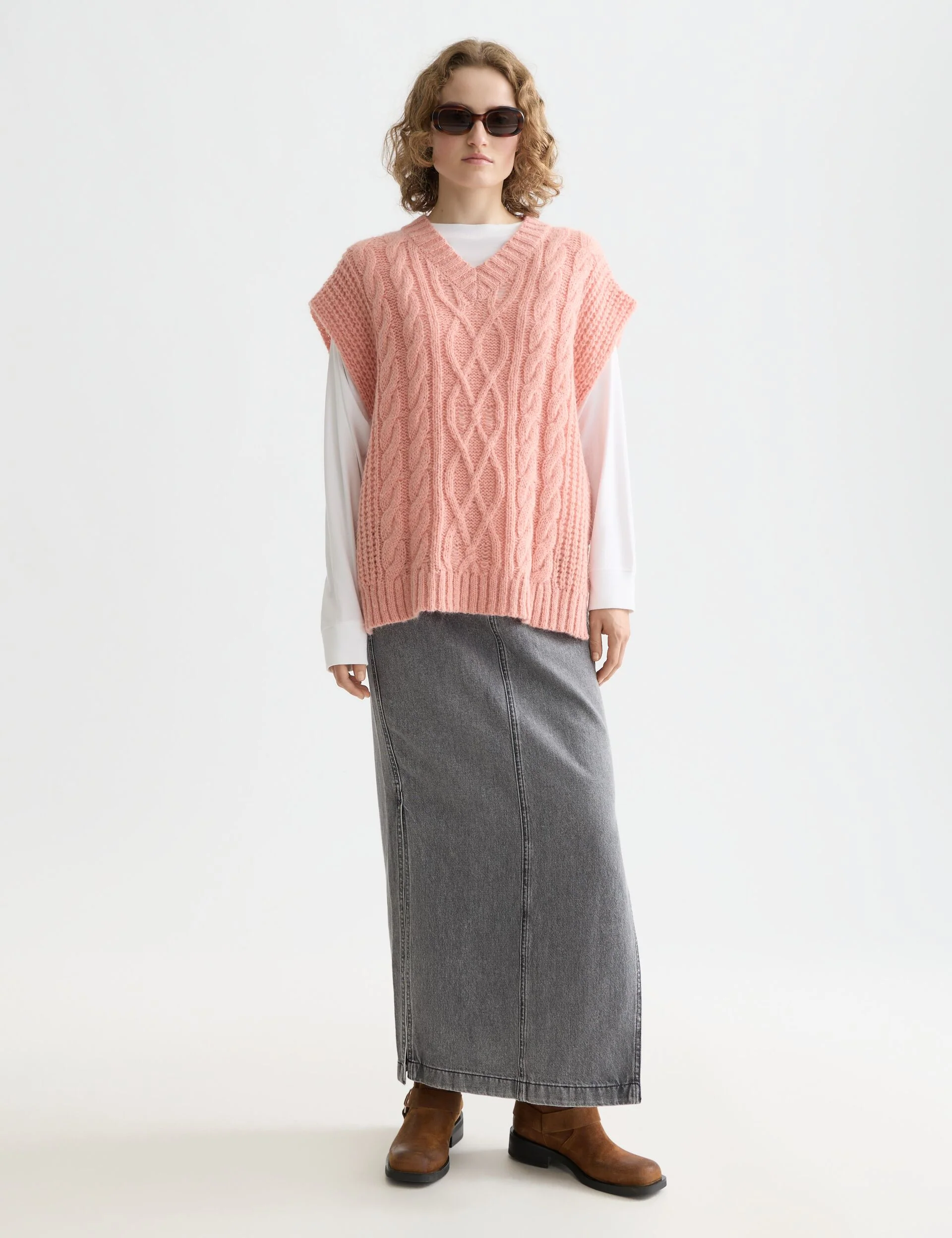 Cable stitch spencer