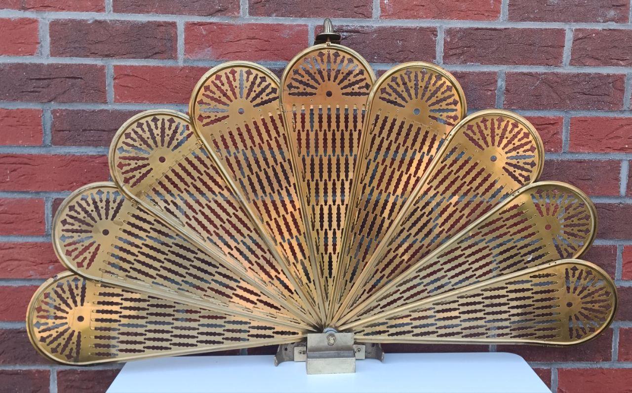 Elegant Peacock Tail Fire Screen – Mid-Century Bronze Fireplace Guard