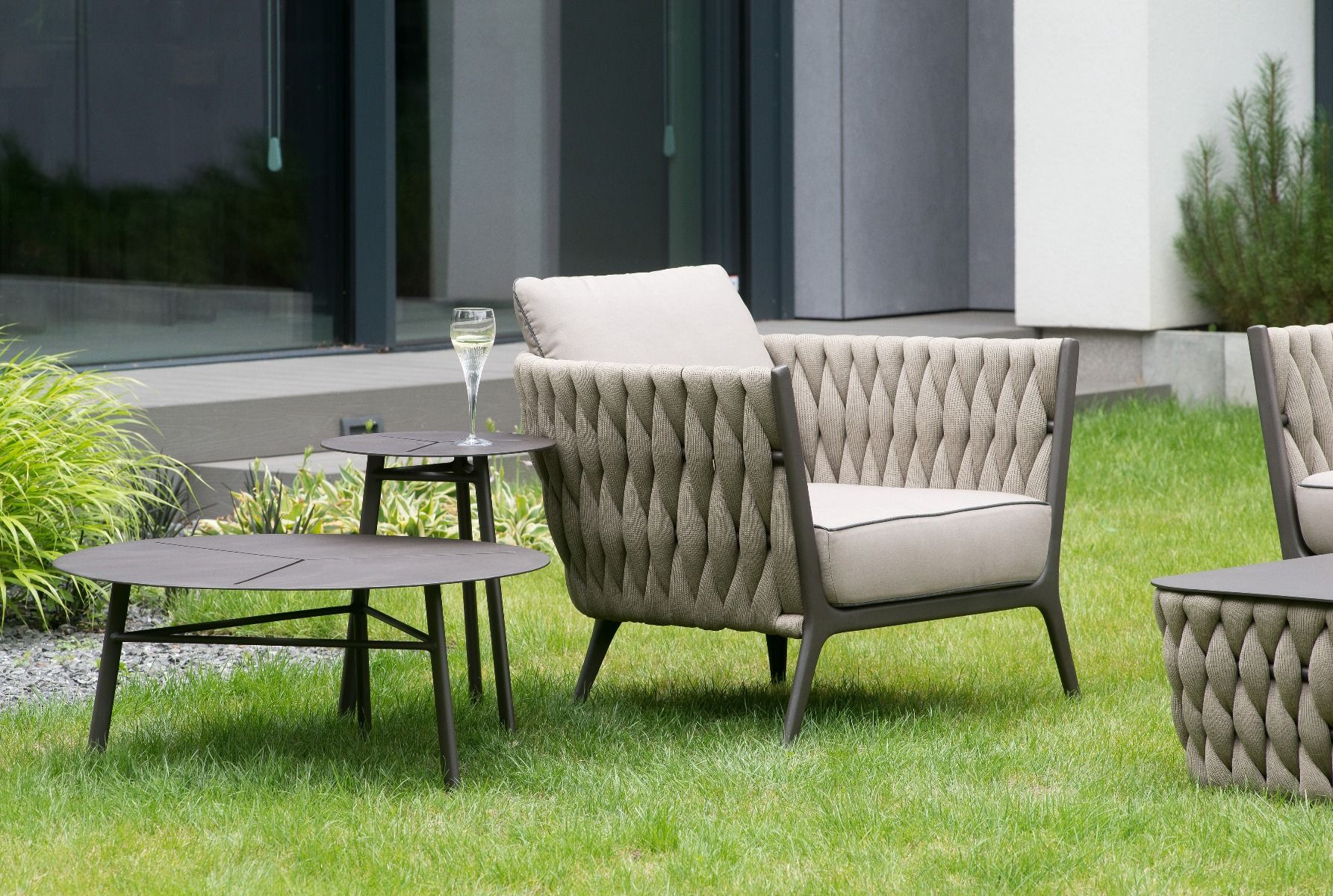 Stolik kawowy Kampala brąz 80x80x35 cm Miloo Home