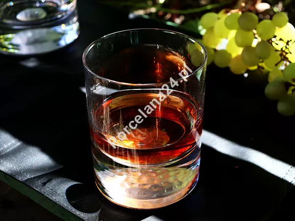 Kpl. szklanek do whisky 0,28 L (4szt)   karafka 0,5L (1szt) Krosno - Golf 44.KPL.1621