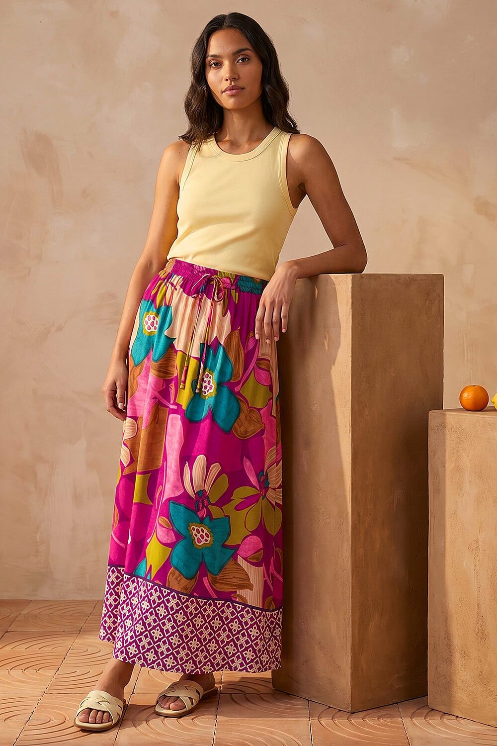 Roman Tile Hem Print Stretch Skirt