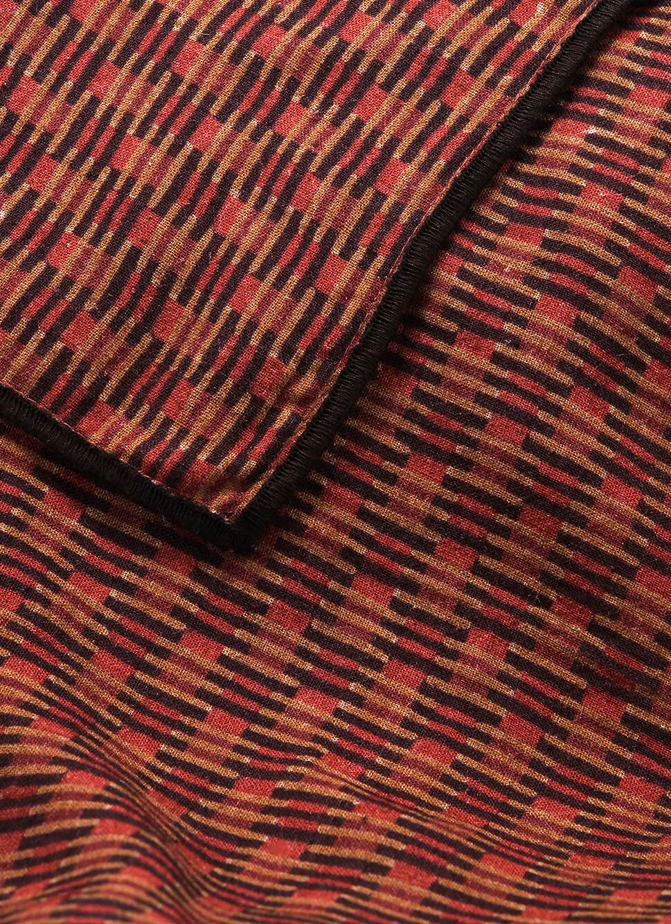 COUSSIN IMPRIMÉ ELFU MULTICOLORE