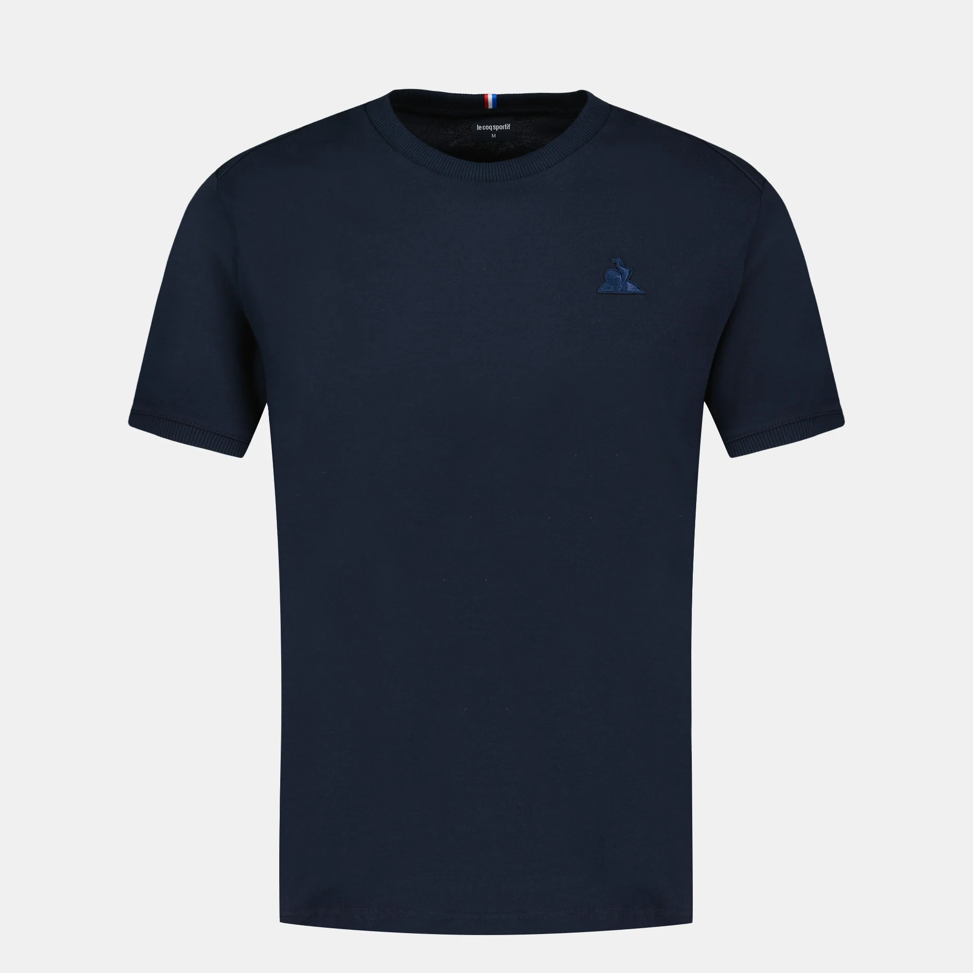 T-shirt Essentiel en jersey de coton avec logo brodé ton sur ton