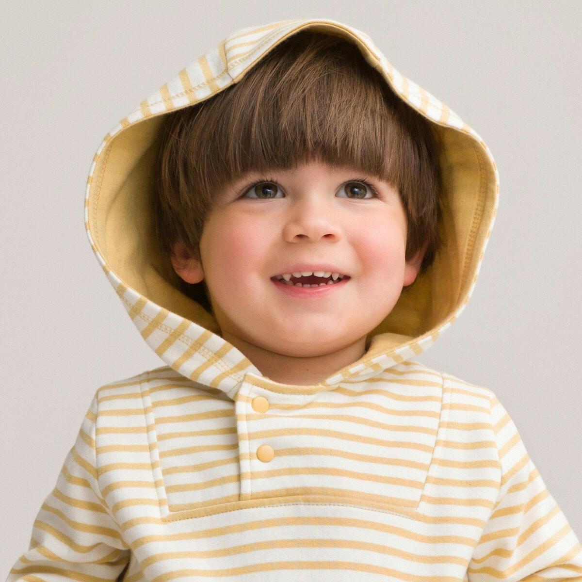 Sweat à capuche rayé en molleton