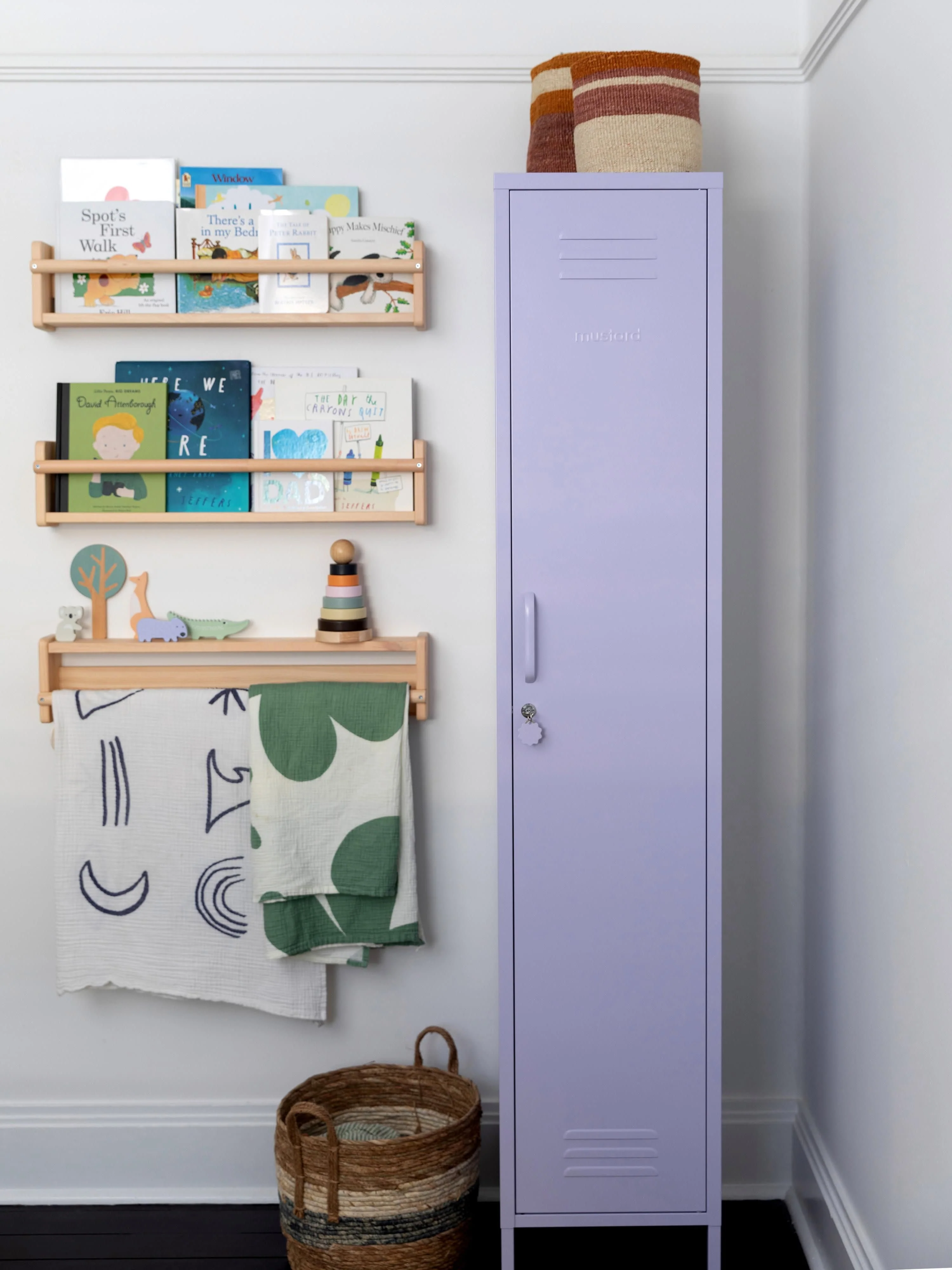 Kleiner Kleiderschrank The Skinny