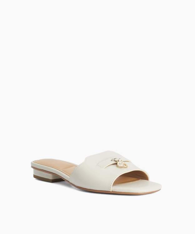 Lindo Ecru - Tassel Trim Leather Mules