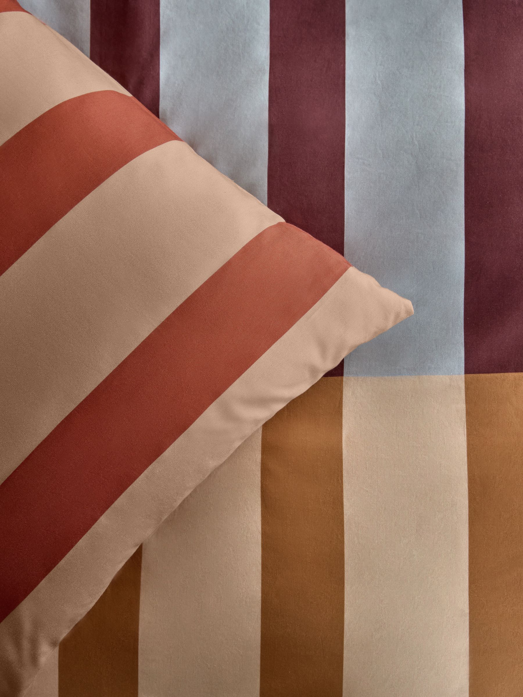 Terri 180 Thread Count Duvet Cover and Pillowcase Set in Rust