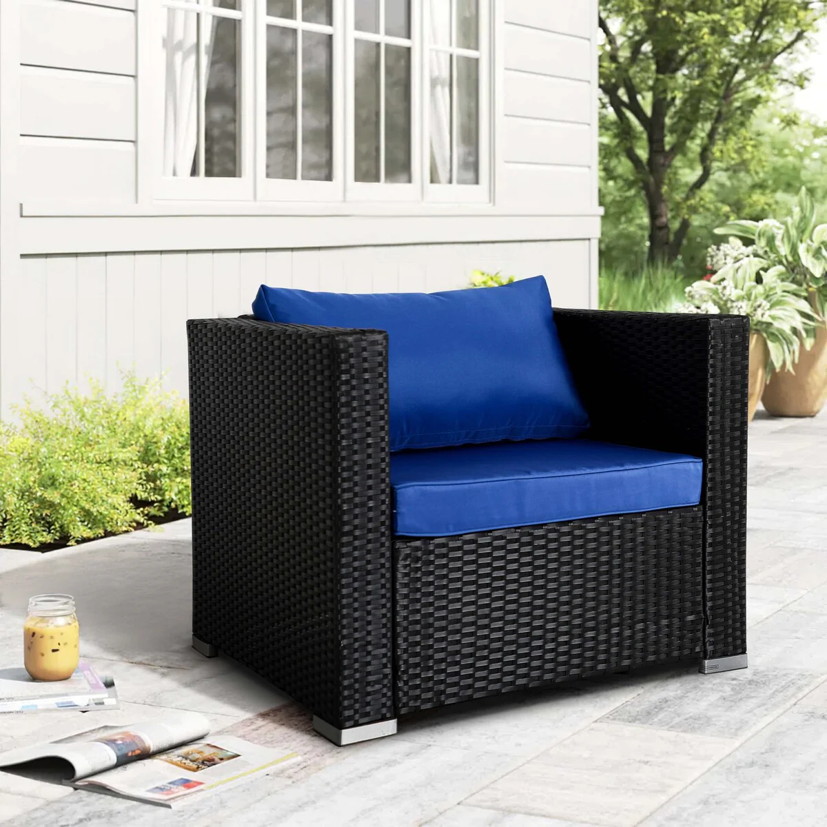 Vrakae Outdoor Patio Rattan Wicker Chair