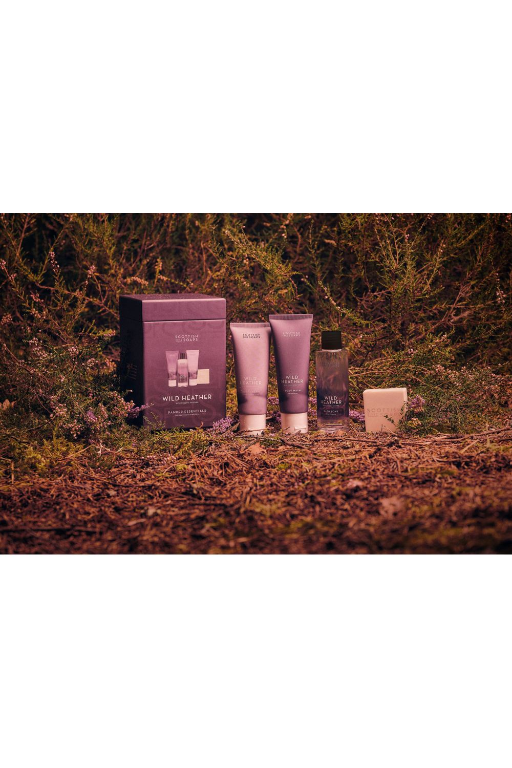 Scottish Fine Soaps Pamper Essentials (2x75ml Tubes, 1x100ml Bottle,1x40g Soap, Drum)