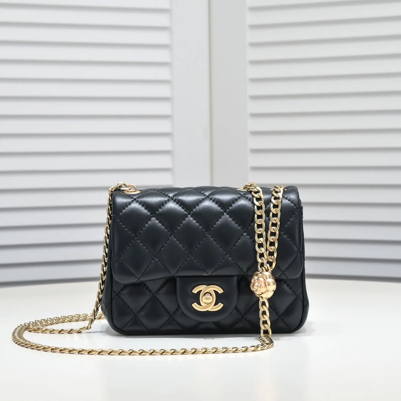 Chanel   Shoulder Crossbody Bag