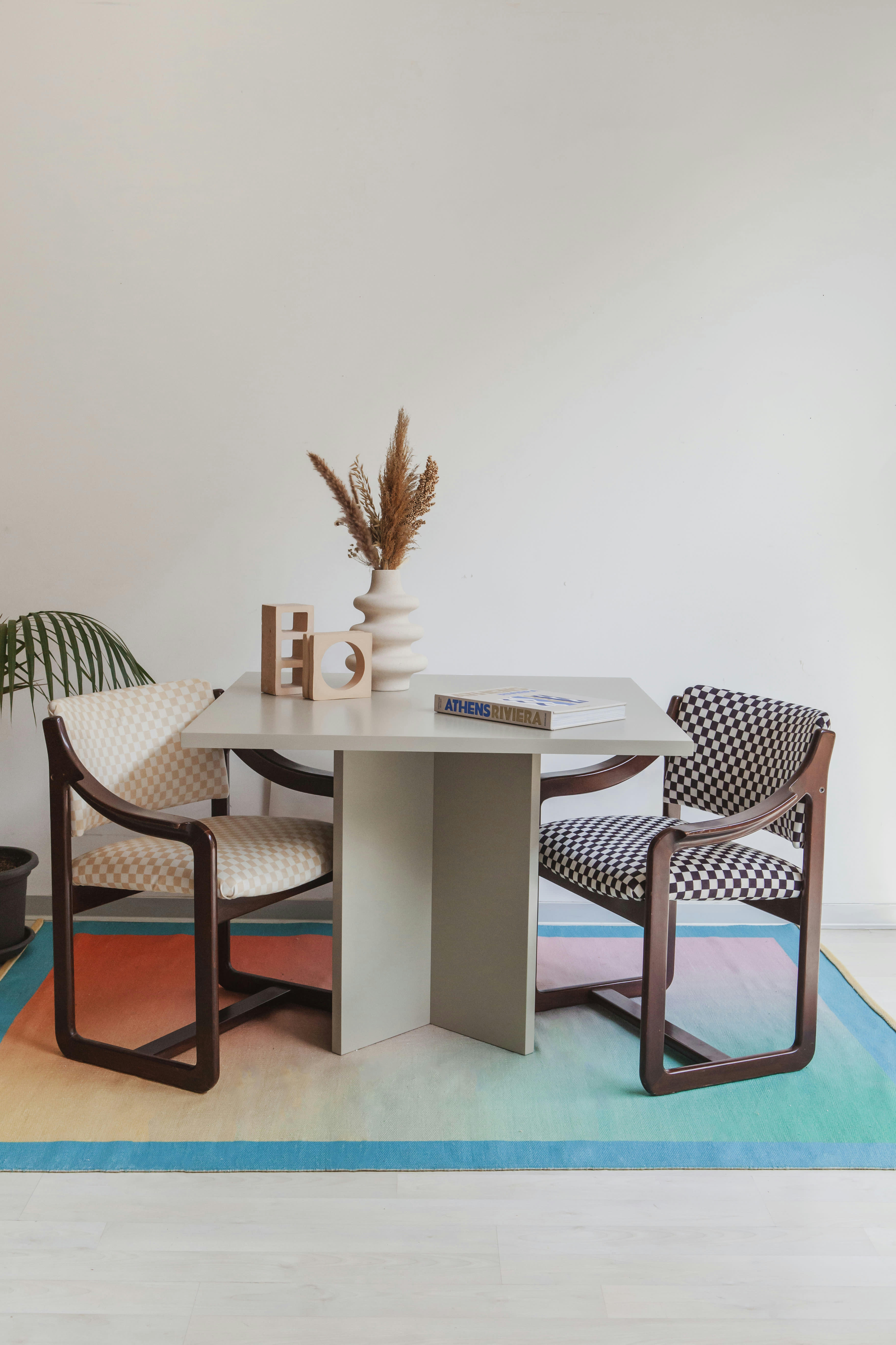 BLOCKIE-MATILDA - Table de salle à manger carrée laquée MDF 3cm Taupe 100x100cm