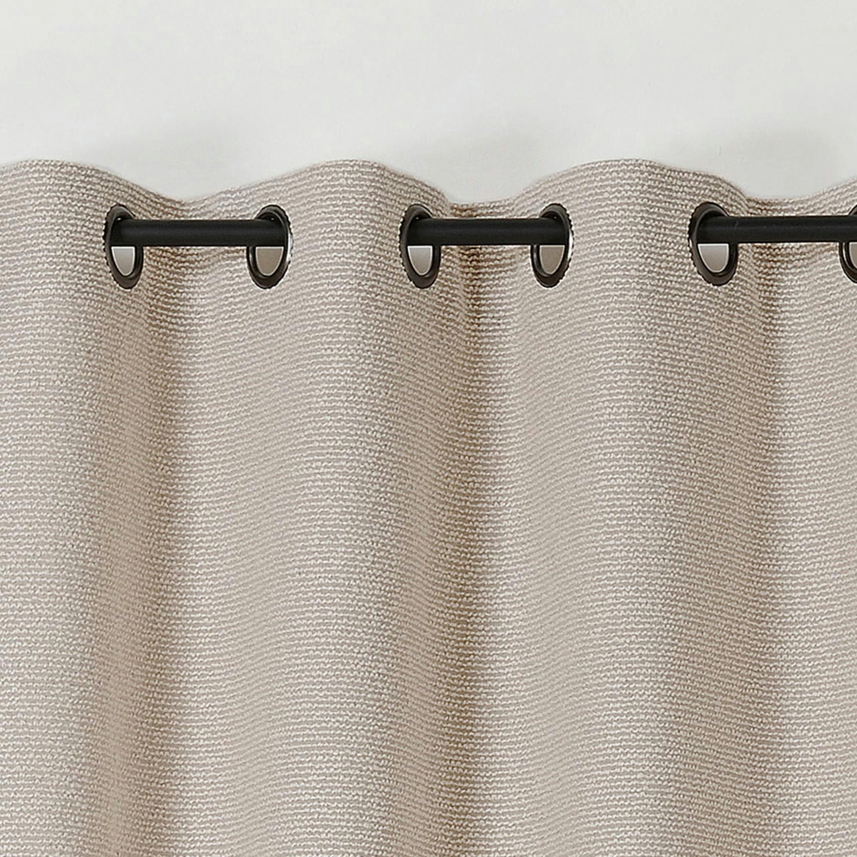 - Rideau à l'aspect texturé en bouclette coton beige 140x260 cm