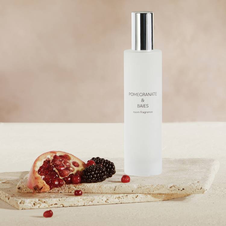 Habitat 100ml Room Spray - Pomegranate & Baies