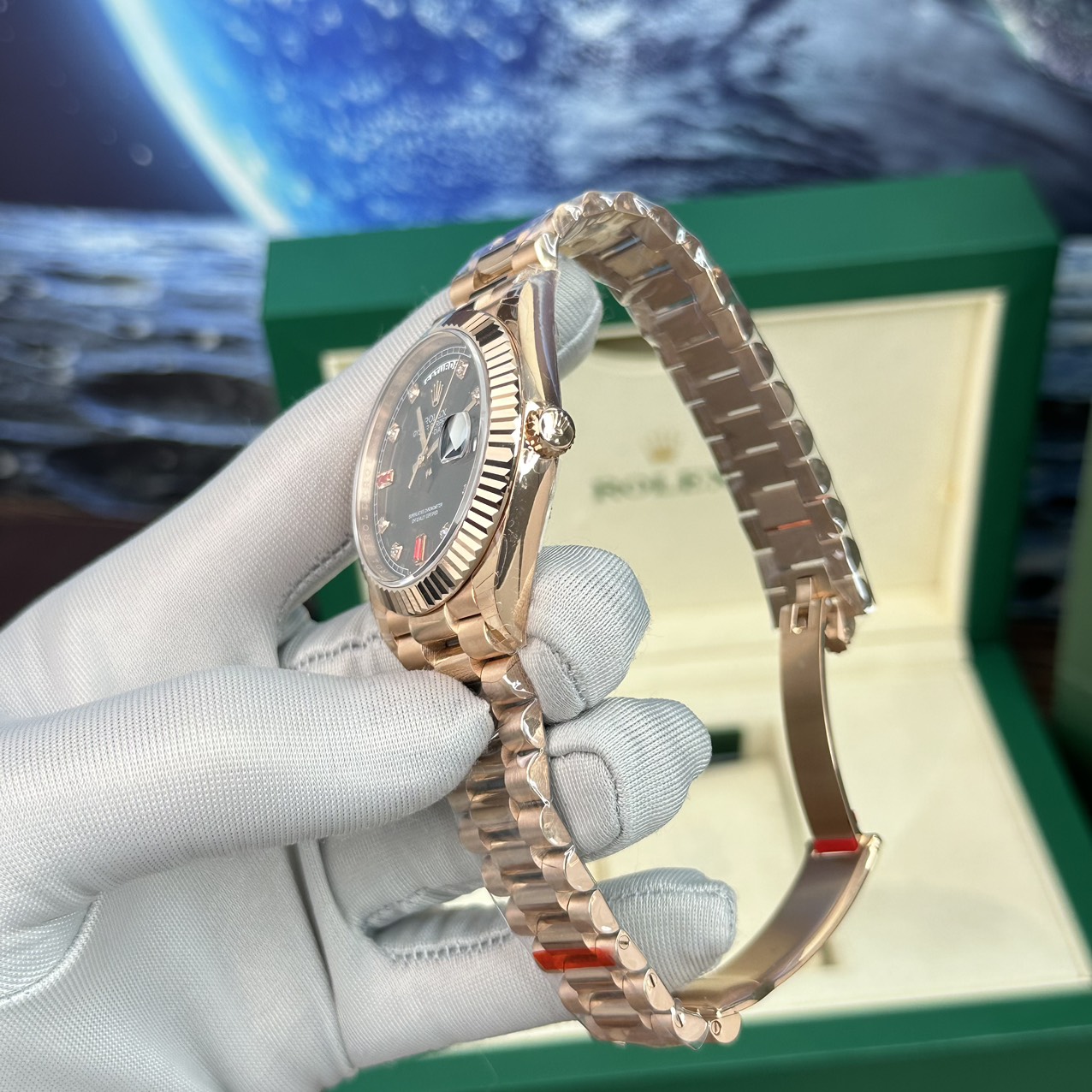 Rolex Day-Date RG Plated Chocolate Dial CZ Diamonds 40mm EWF Replica