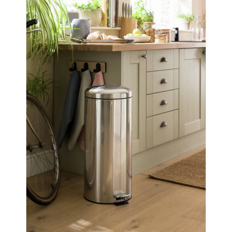 Habitat 30 Litre Domed Pedal Bin - silver