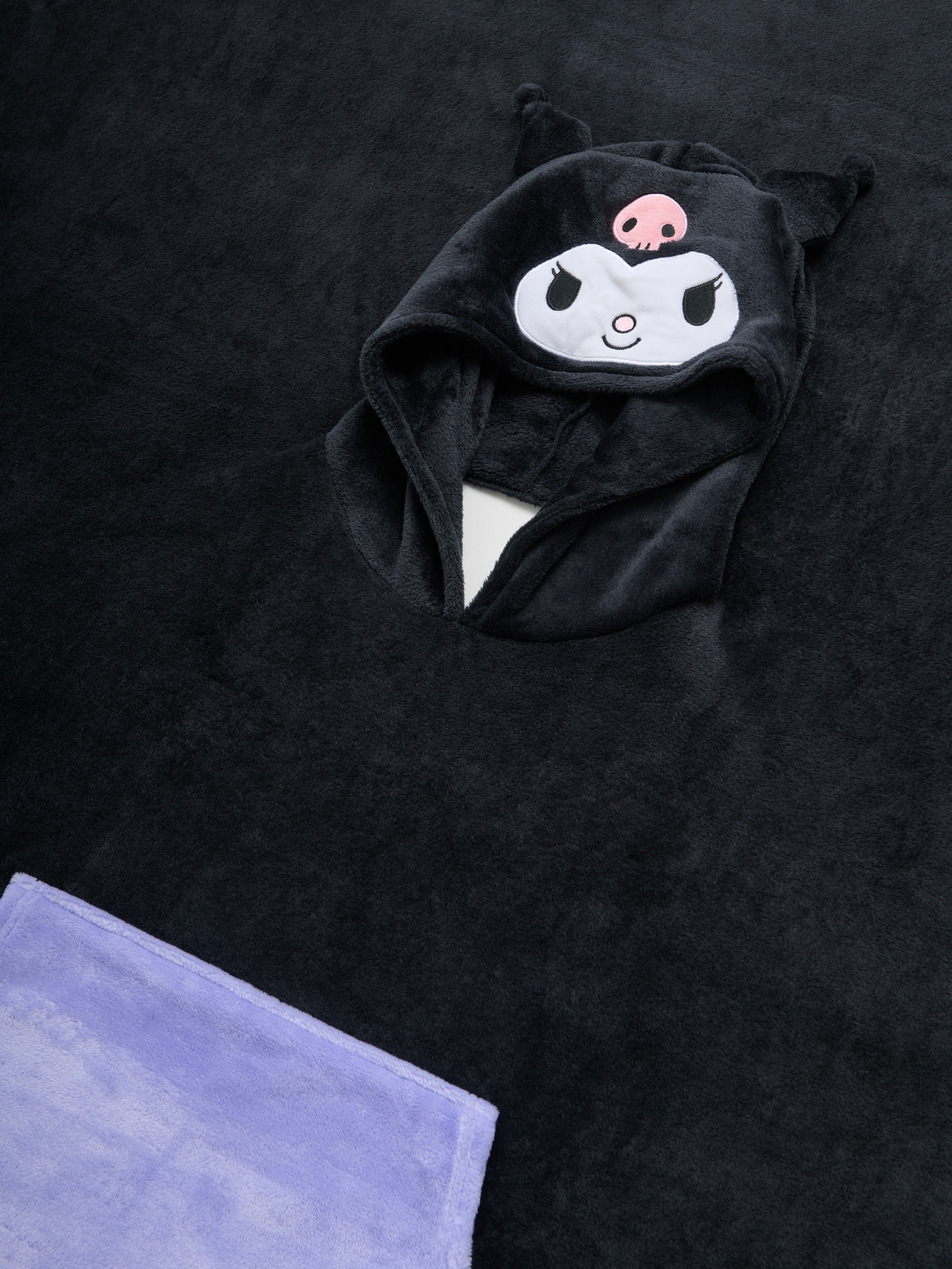 Koc z kapturem Kuromi