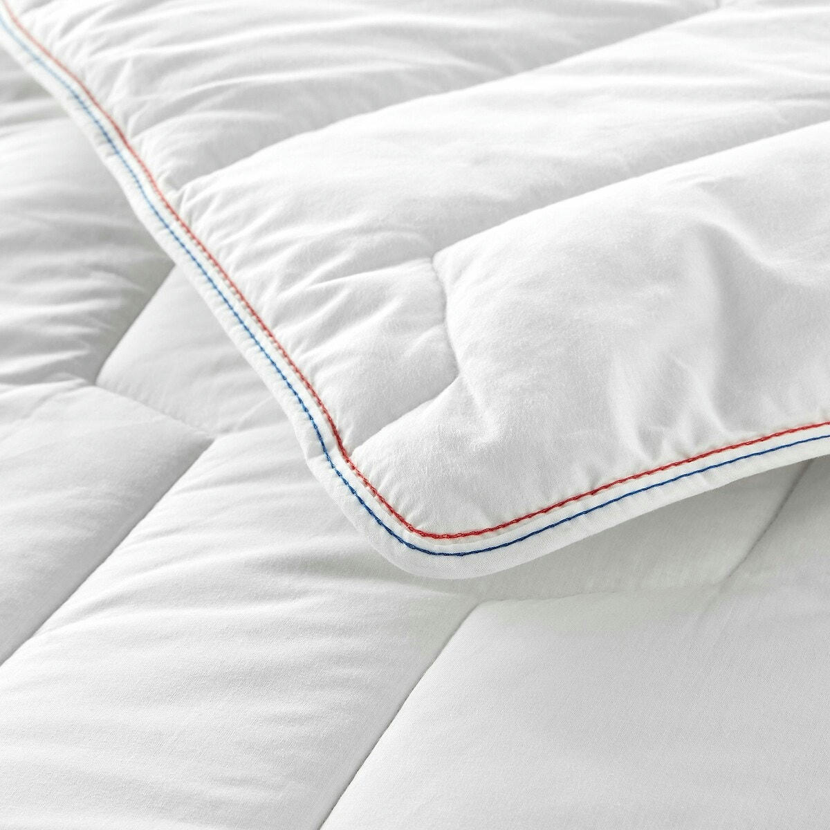 Couette 50% laine merinos 50%fibres polyester
