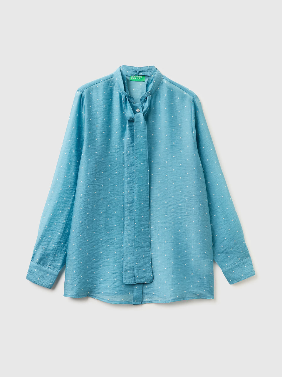 Flowy shirt with micro polka dots