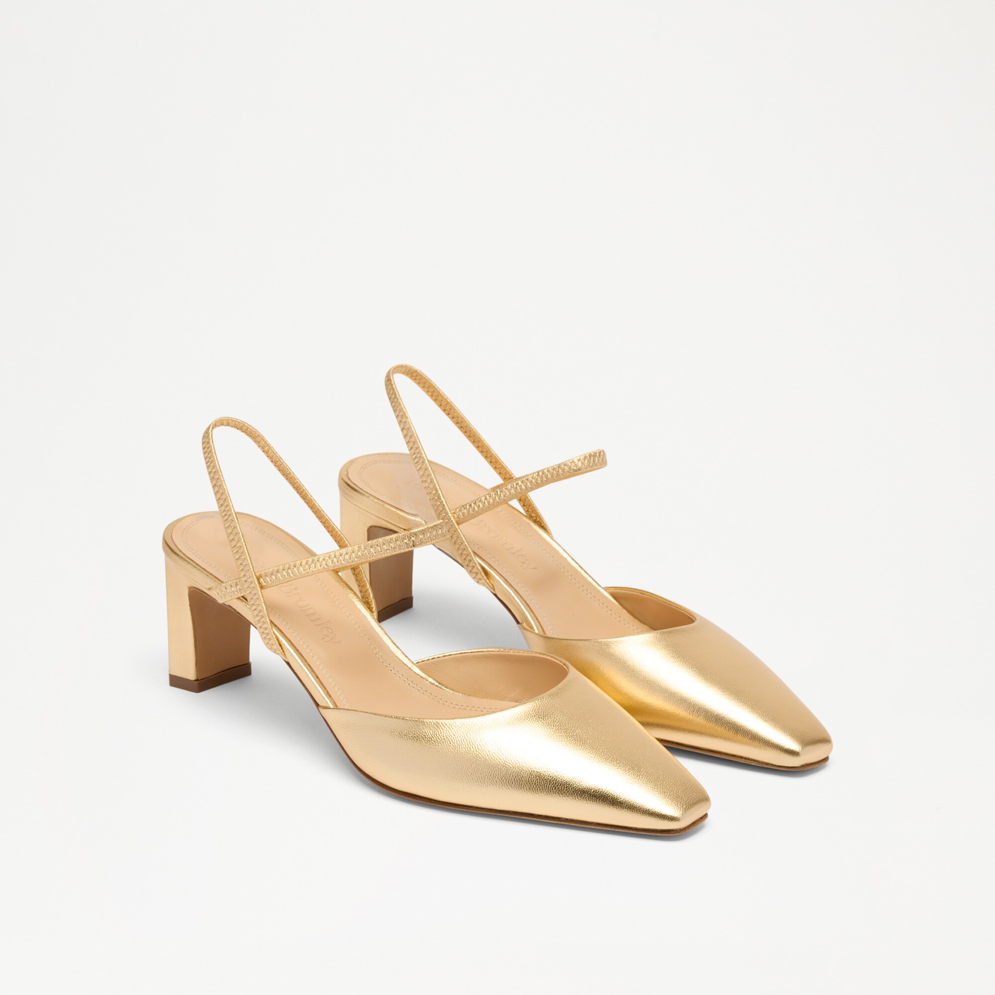 EllonbyElasticated Court