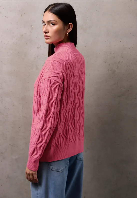 Pullover mit Strickmuster