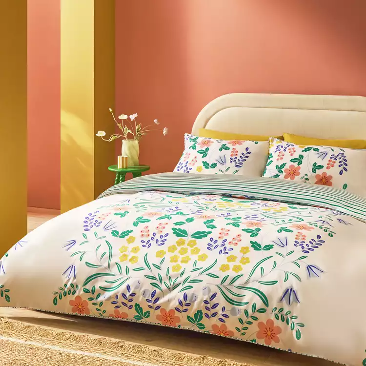 Habitat Placement Floral White Bedding Set - Single