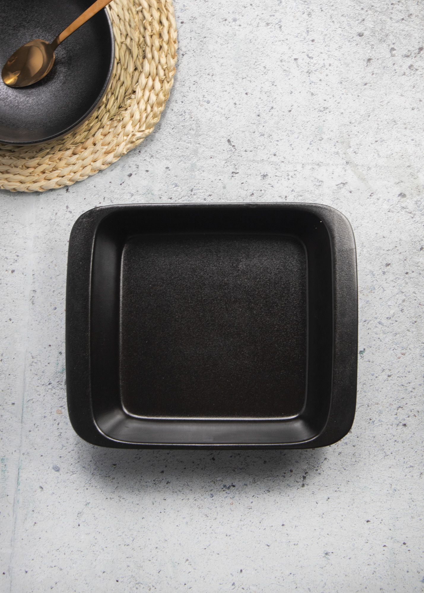 Maxwell & Williams Caviar Square Baker, 29cm