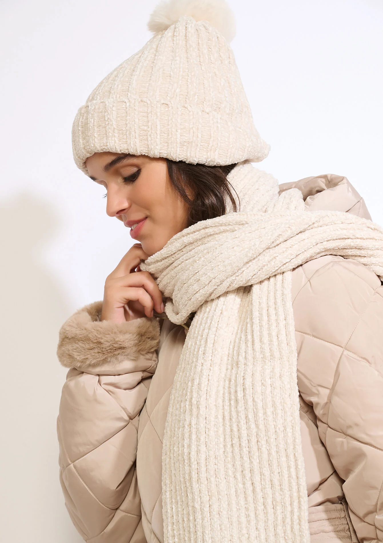 Geribde beanie met pompon