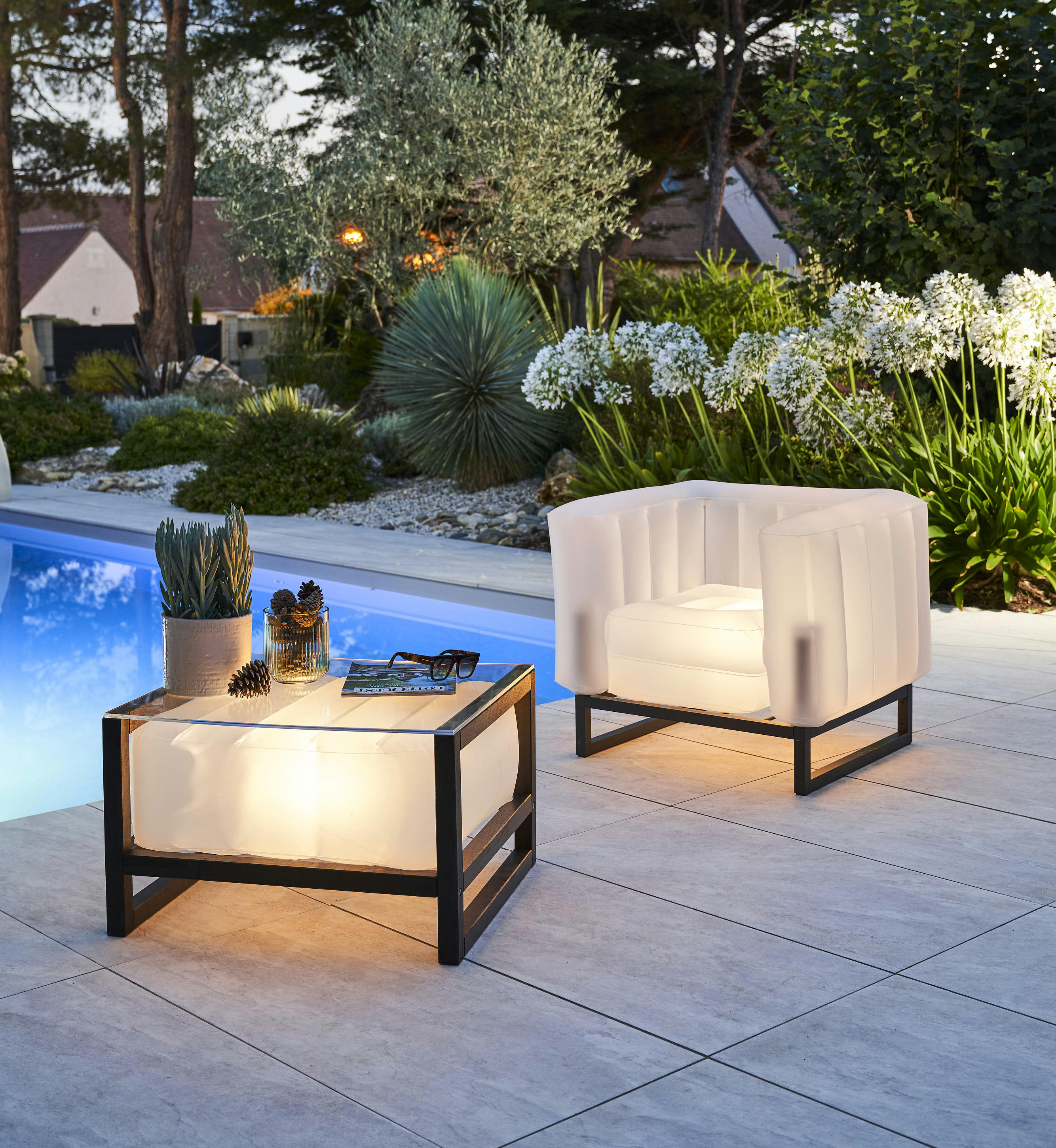 YOMI EKO - Fauteuil design Lumineux cadre aluminum assise thermoplastique blanc