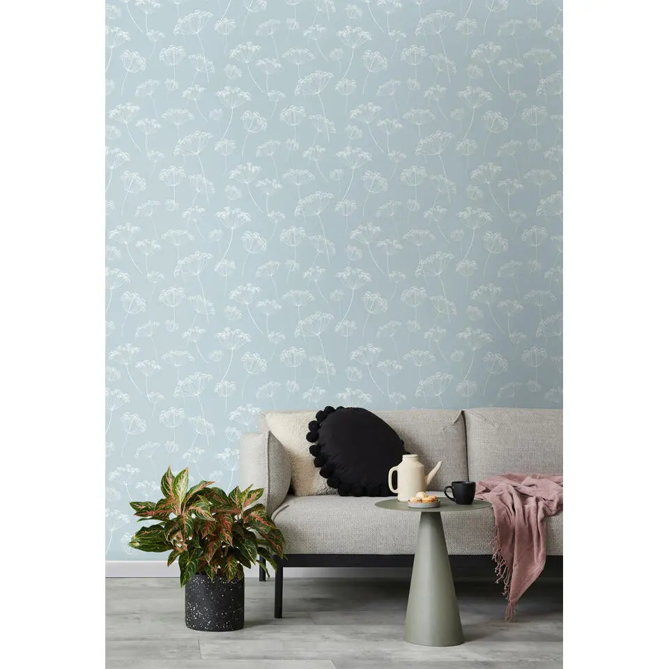 Walls4You behang bloemmotief babyblauw - 53 cm x 10.05 m