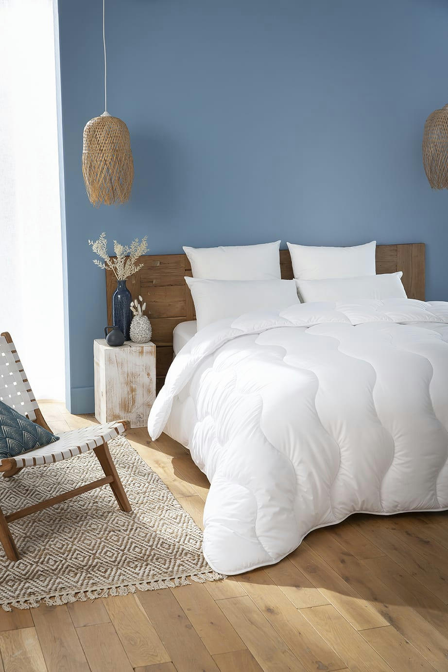 ICEBERG - Couette légère 200 x 200 cm polyester Feran Ice® blanc