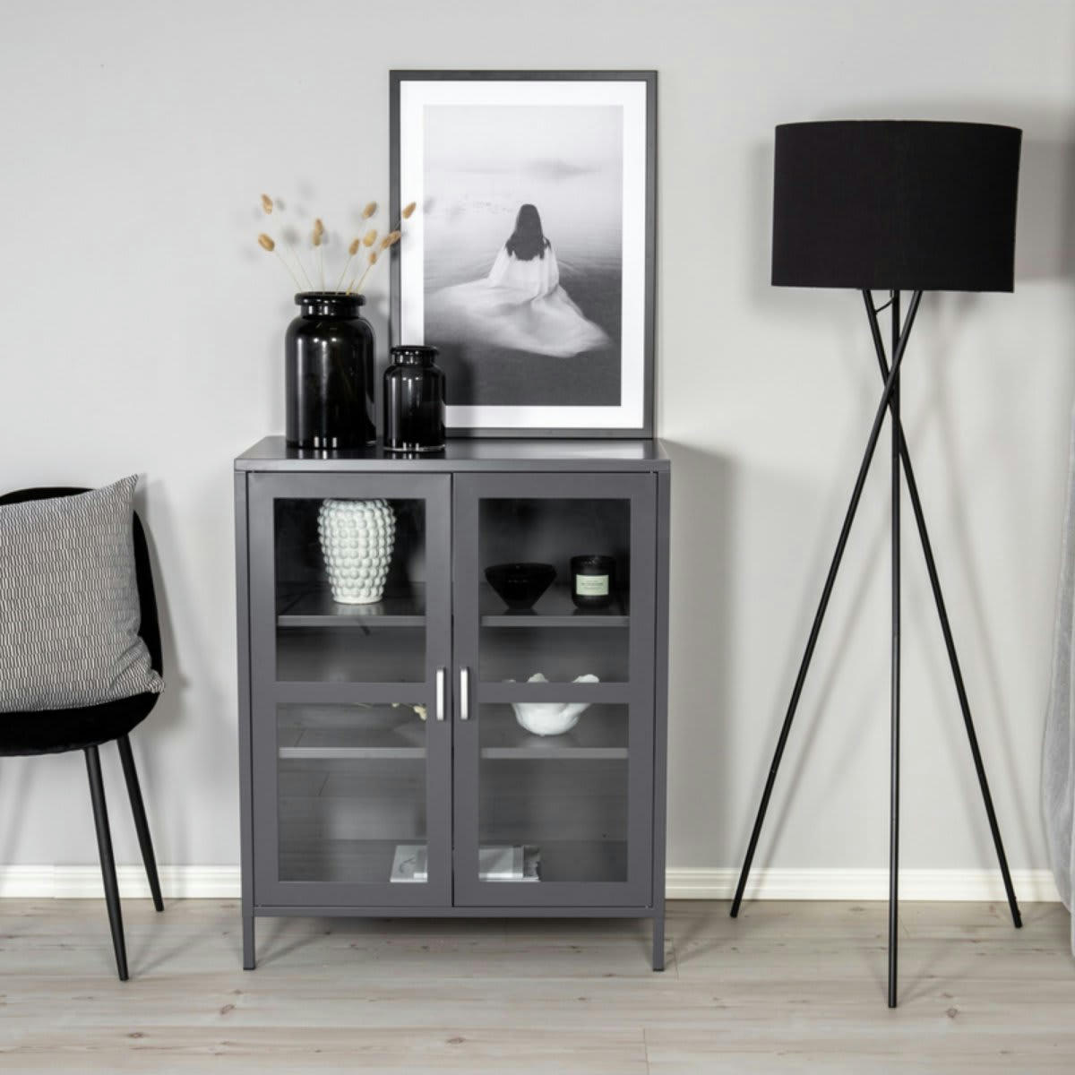 ALTEA - Buffet moderne avec portes vitrées en métal gris