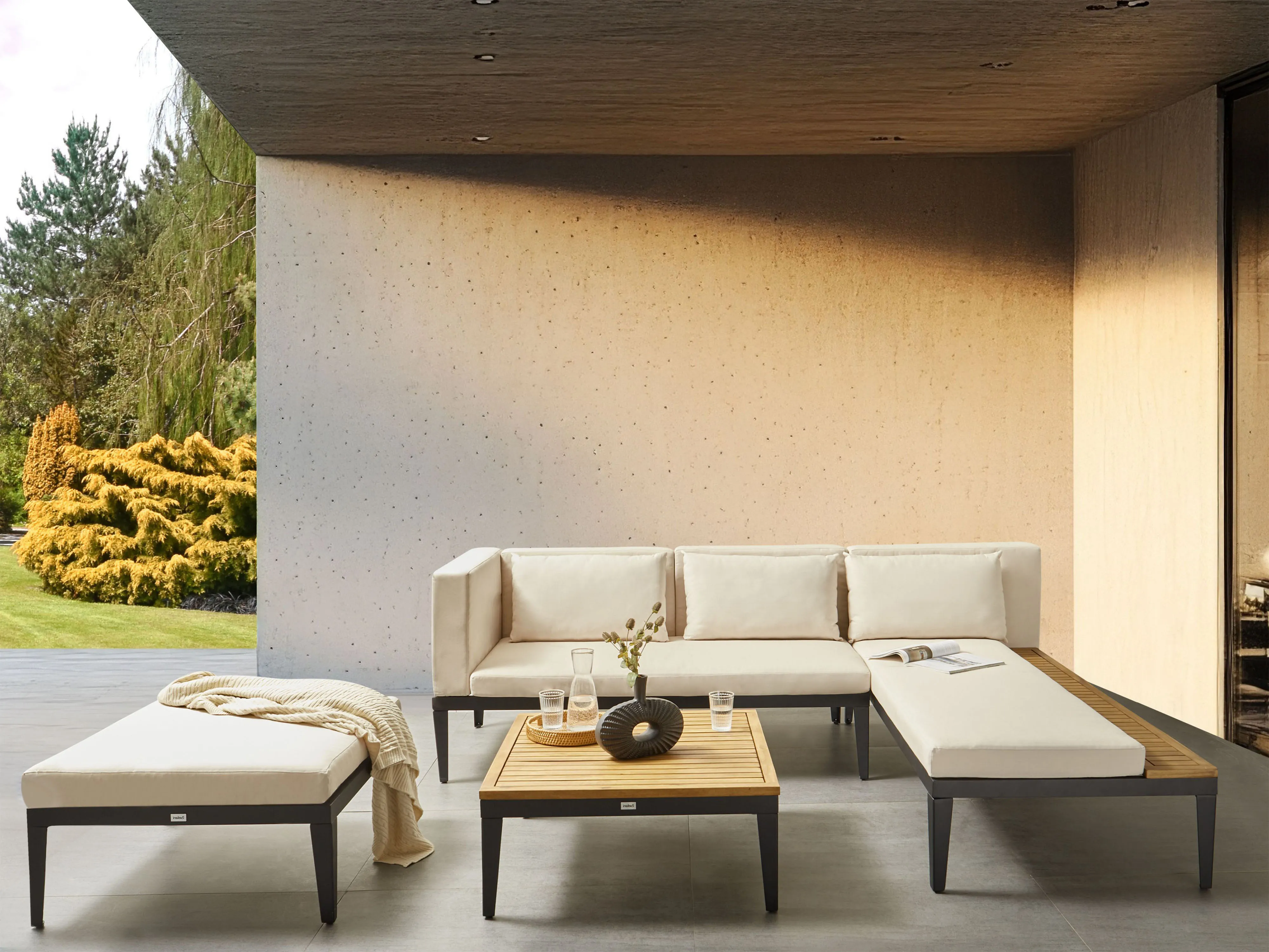Garden Lounge Set with Table and Ottoman 3 Seater BRACCIANO Left Hand Certified Acacia Wood Light Beige