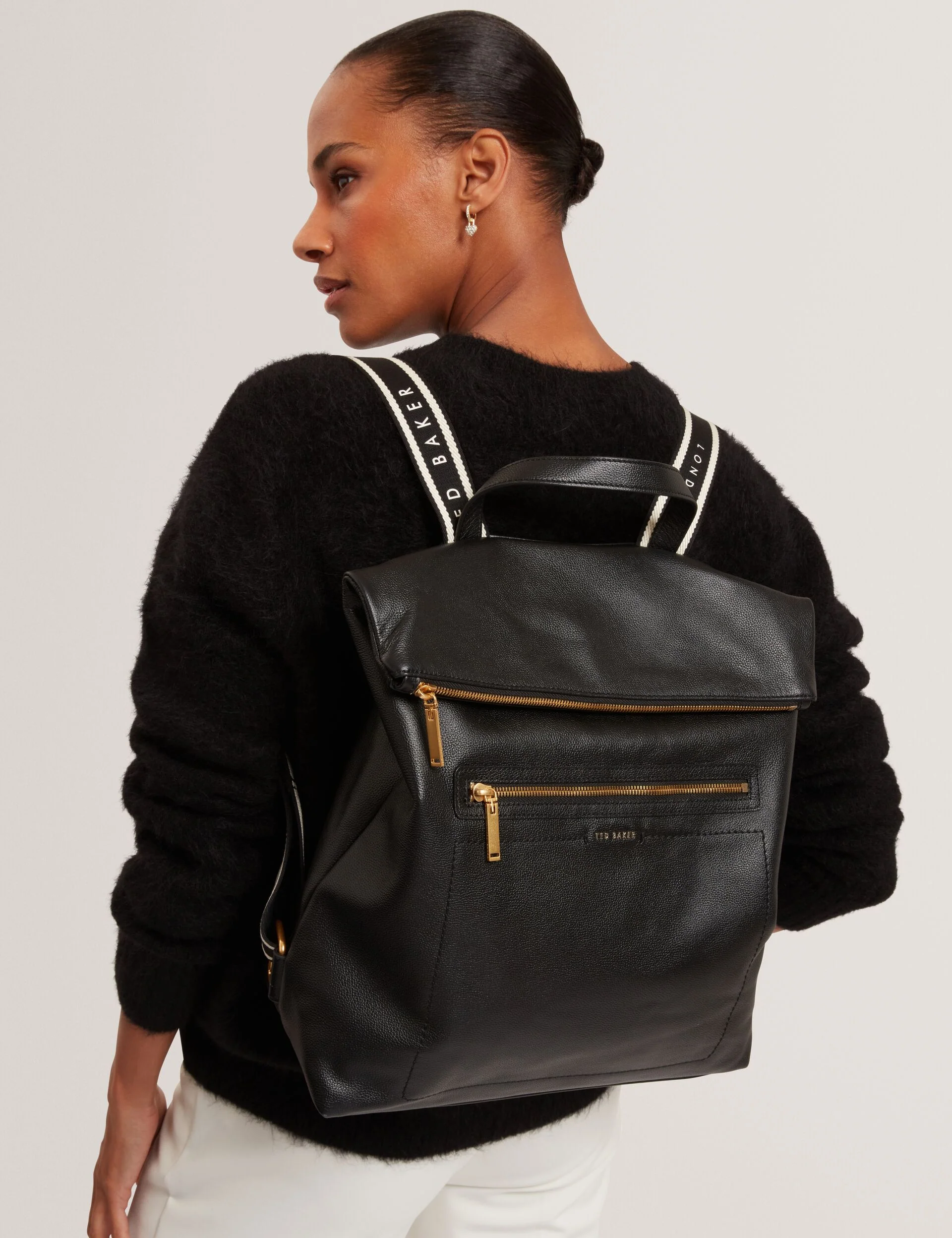 LUCCEA | BLACK