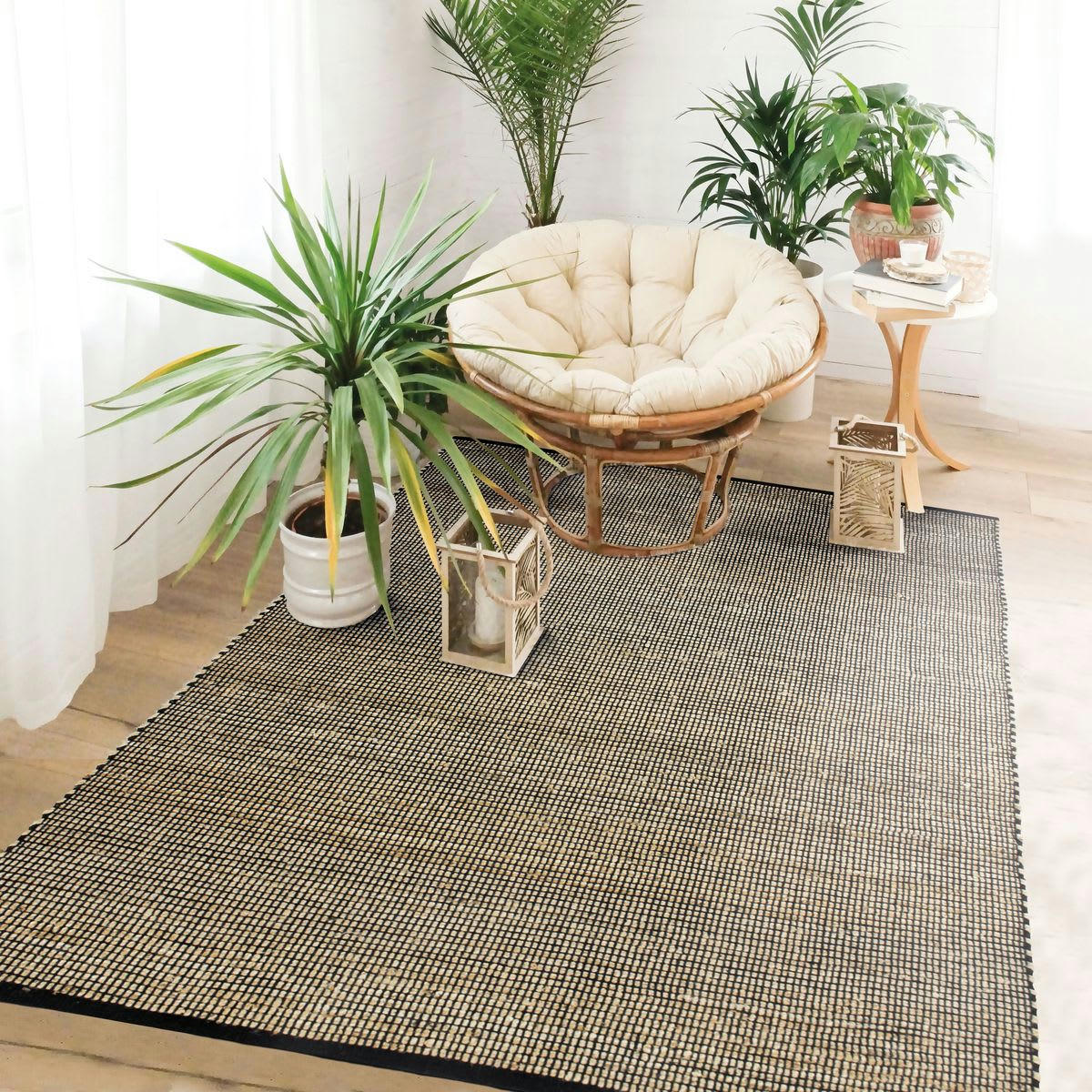 JUTE - Tapis tissé en jute et coton noir et naturel 120x170