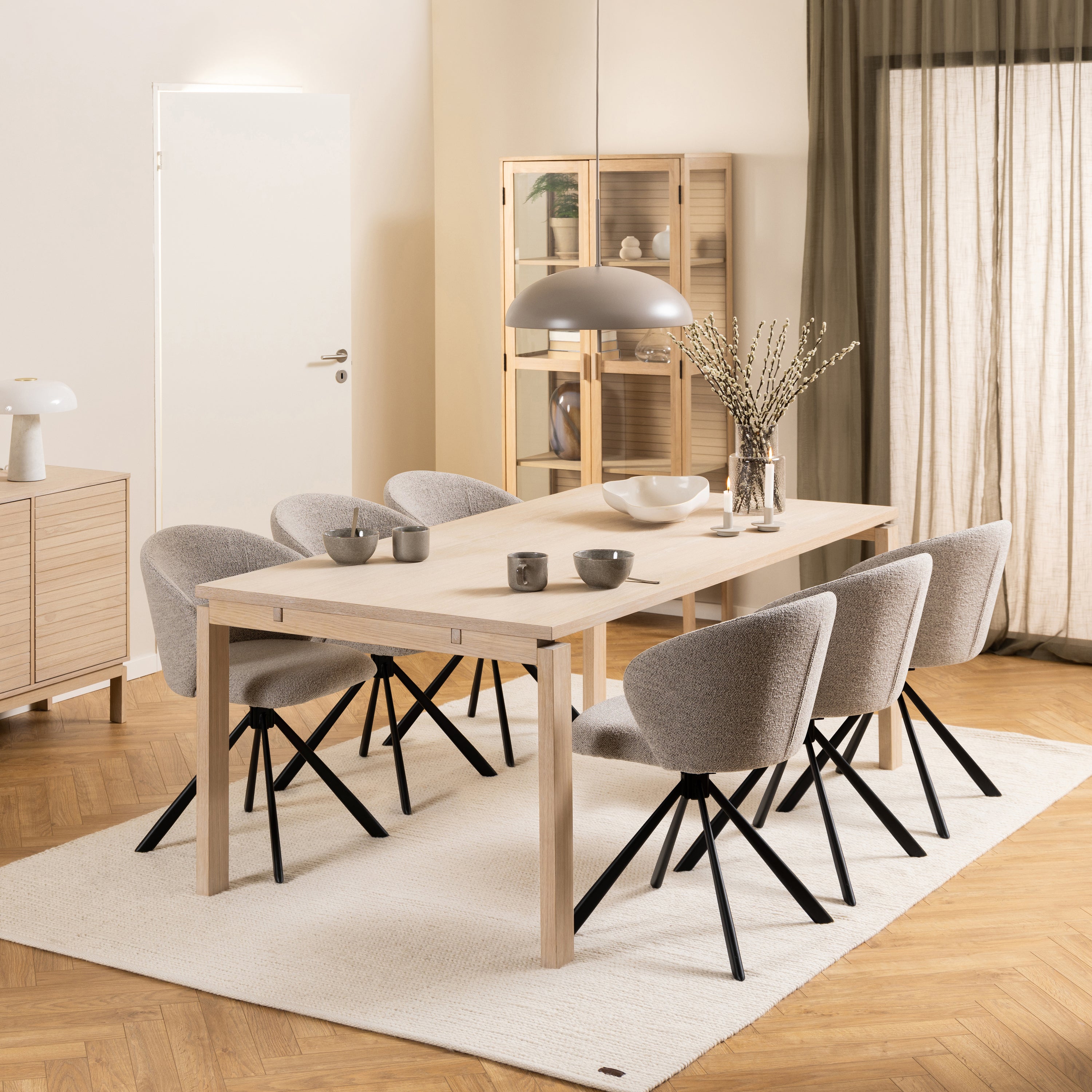 by fonQ basic Embrace Eetkamerstoel - Beige