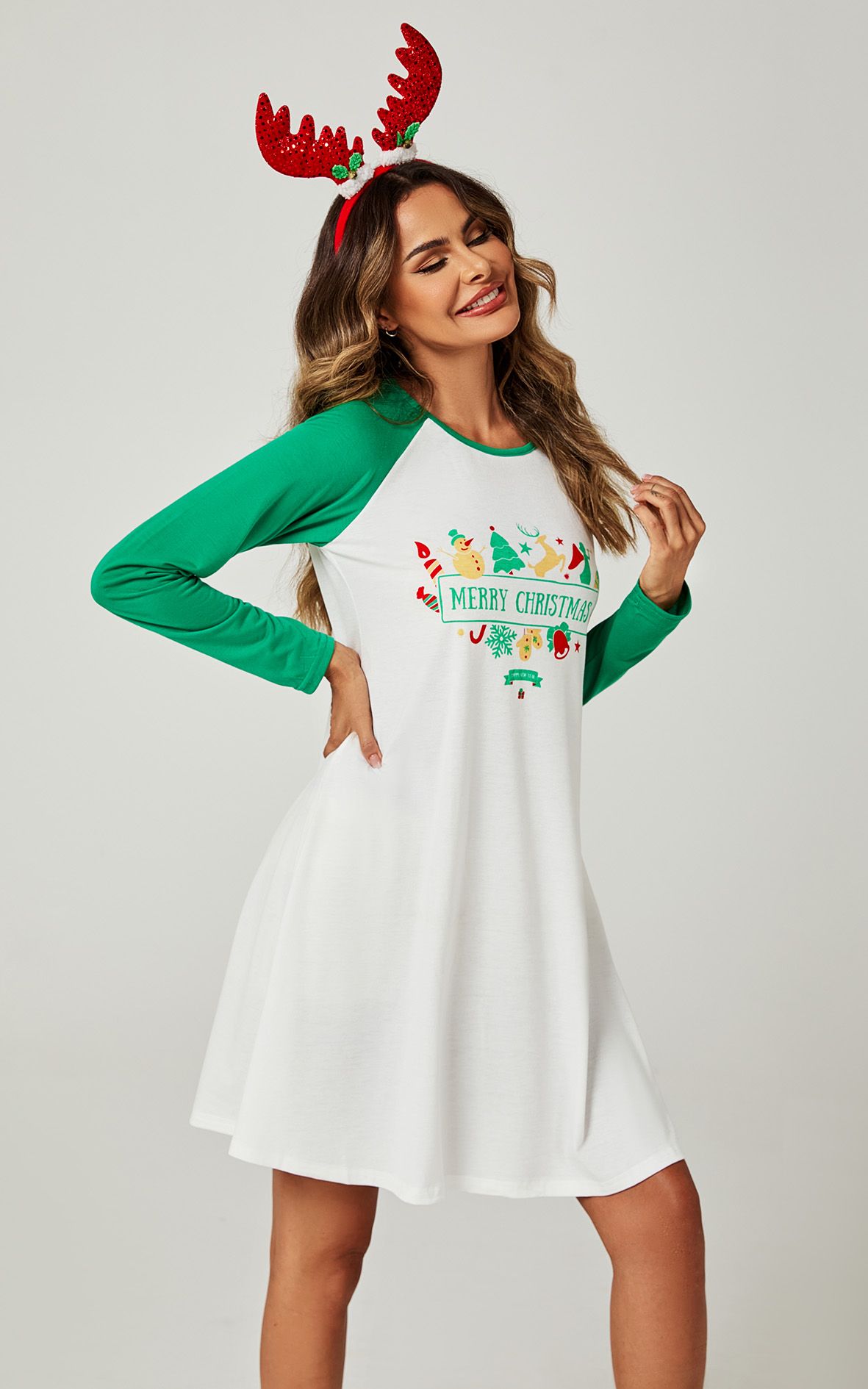 FS Collection Christmas Holiday Nightgown Mini Dress In White & Green