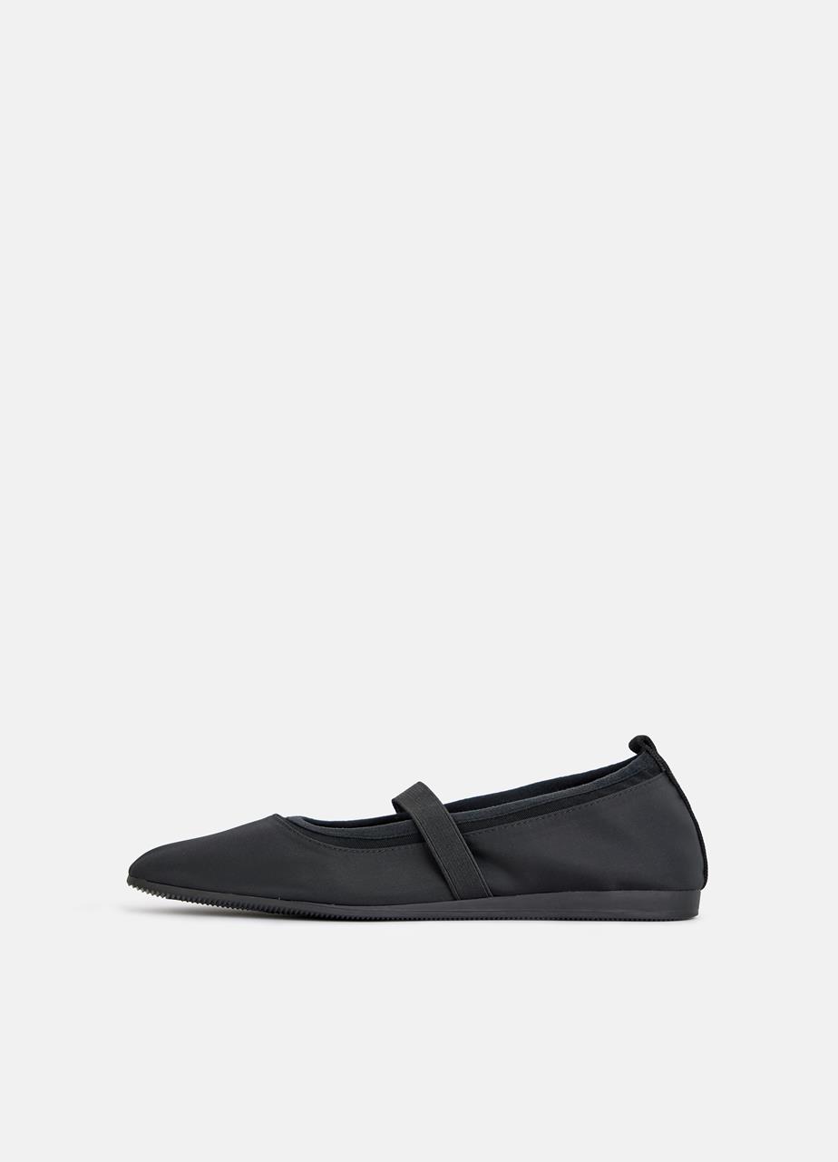Hillary Ballet Flats