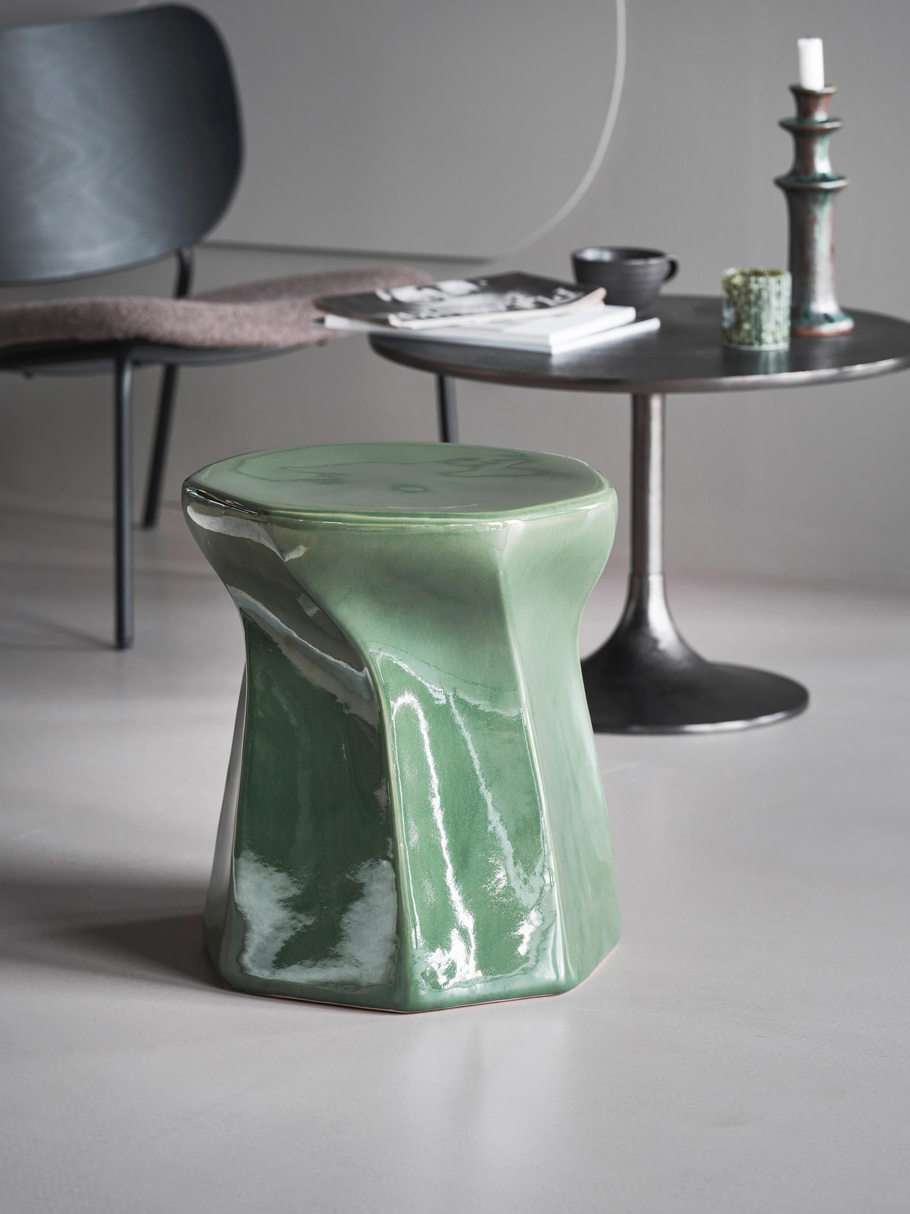 Handgefertigter Hocker Modern