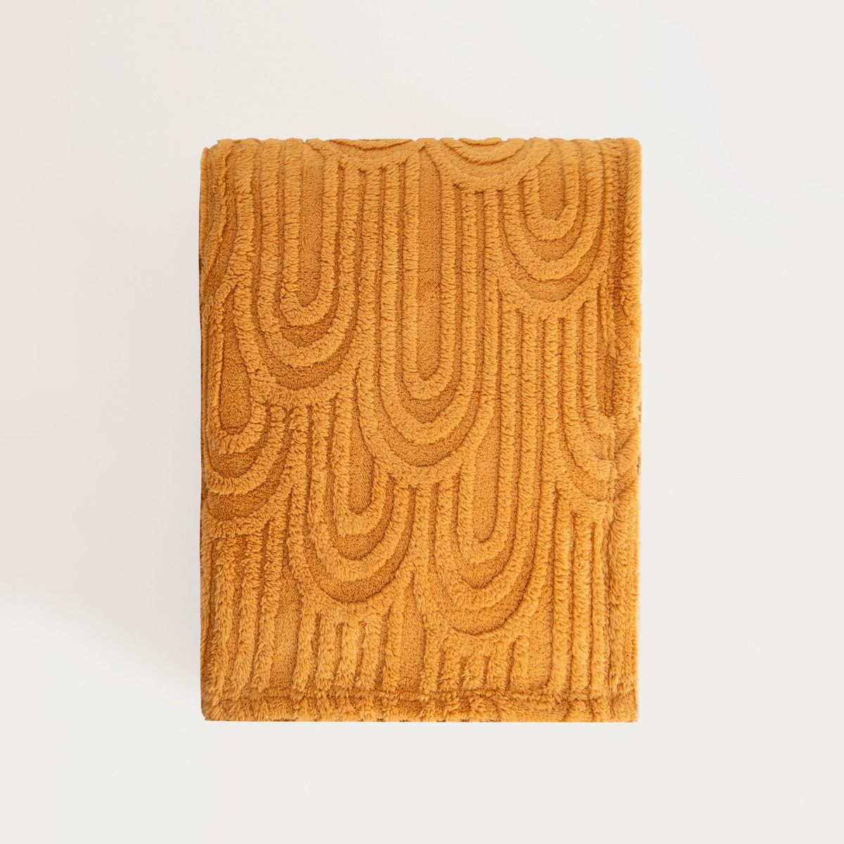 Koc DARIN miękki musztardowy ze strukturalnym wzorem 150x200cm