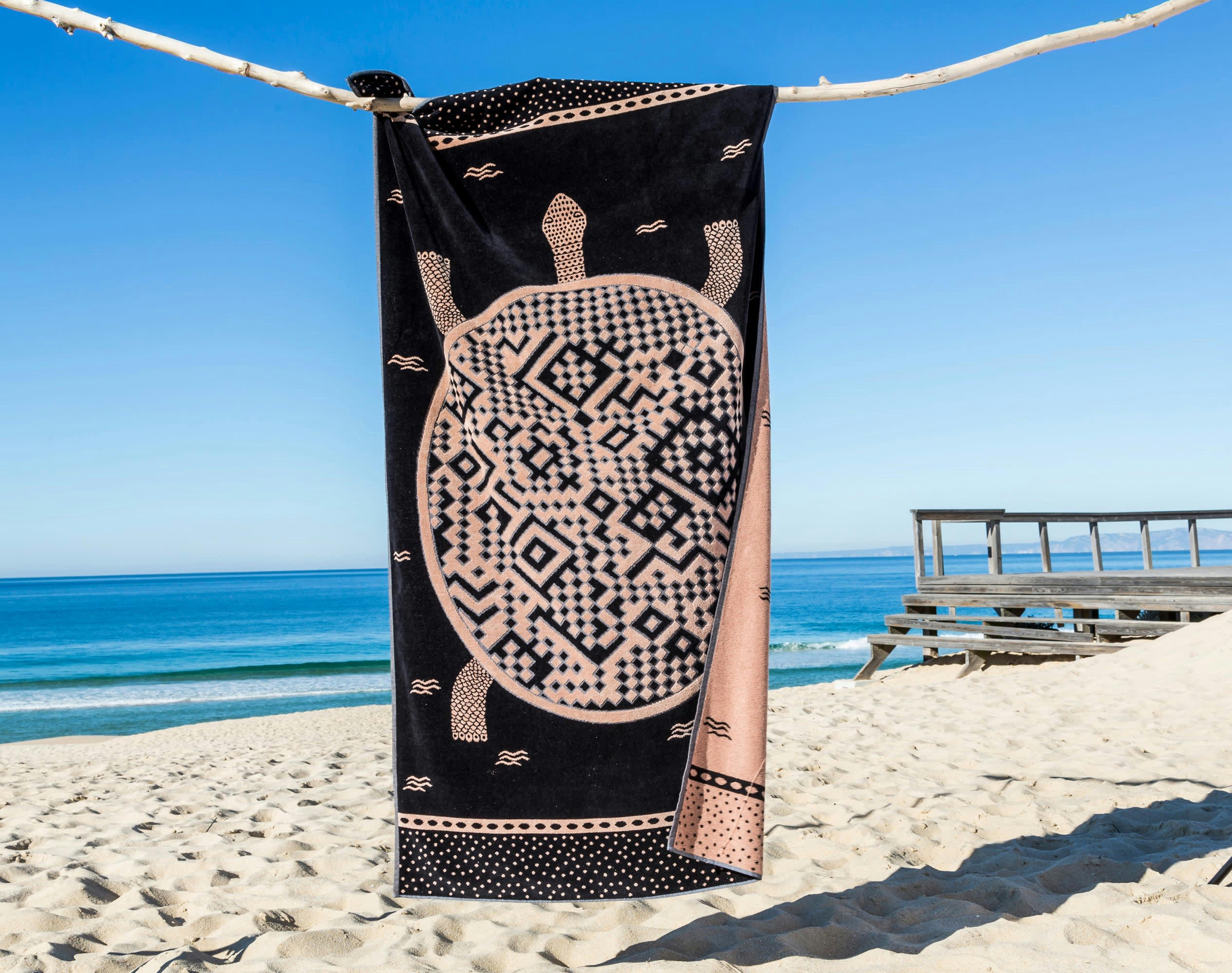 PELAGOS - Maxi drap de plage tortue Maori 100X180